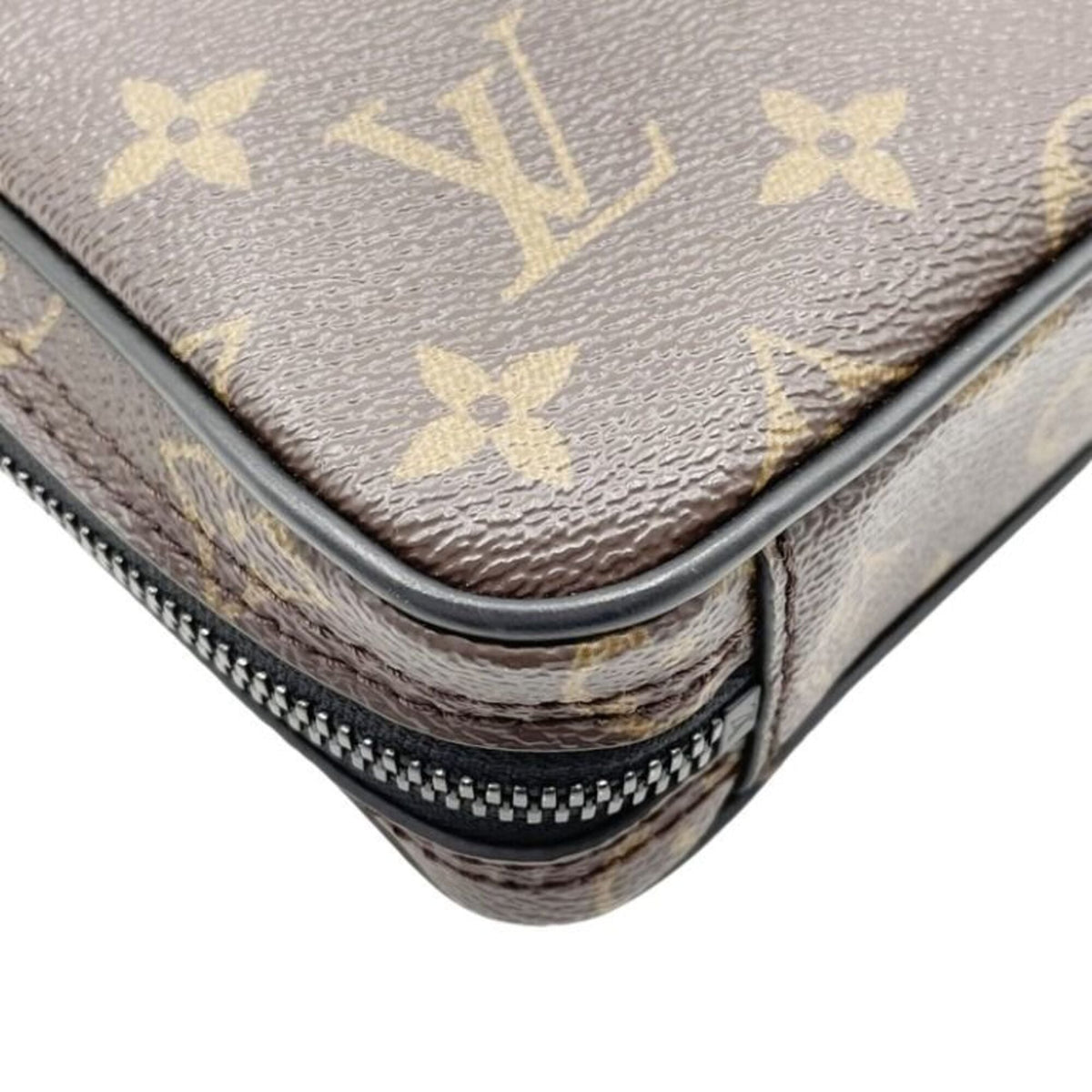 Louis Vuitton Monogram Black Brown Monogram Pochette Shoulder Bag (Pre-Owned)