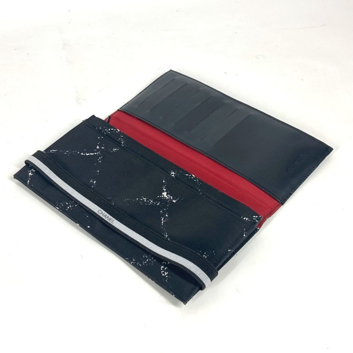 Chanel Black Nylon Long Wallet (Bi-Fold) (Pre-Owned)