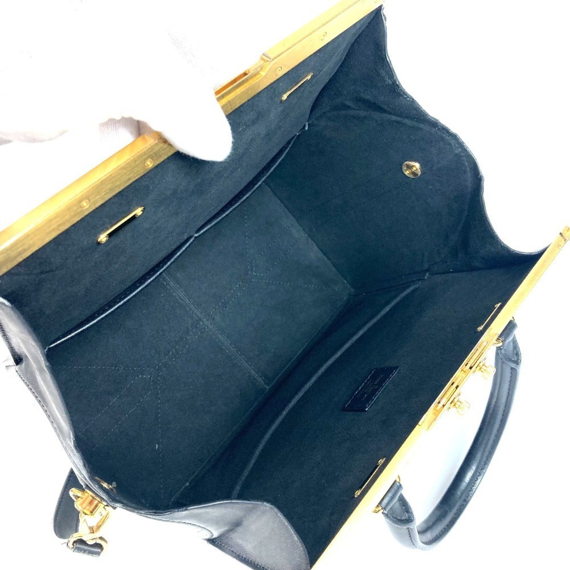 Louis Vuitton Black Leather Handbag Shoulder Bag (Pre-Owned)