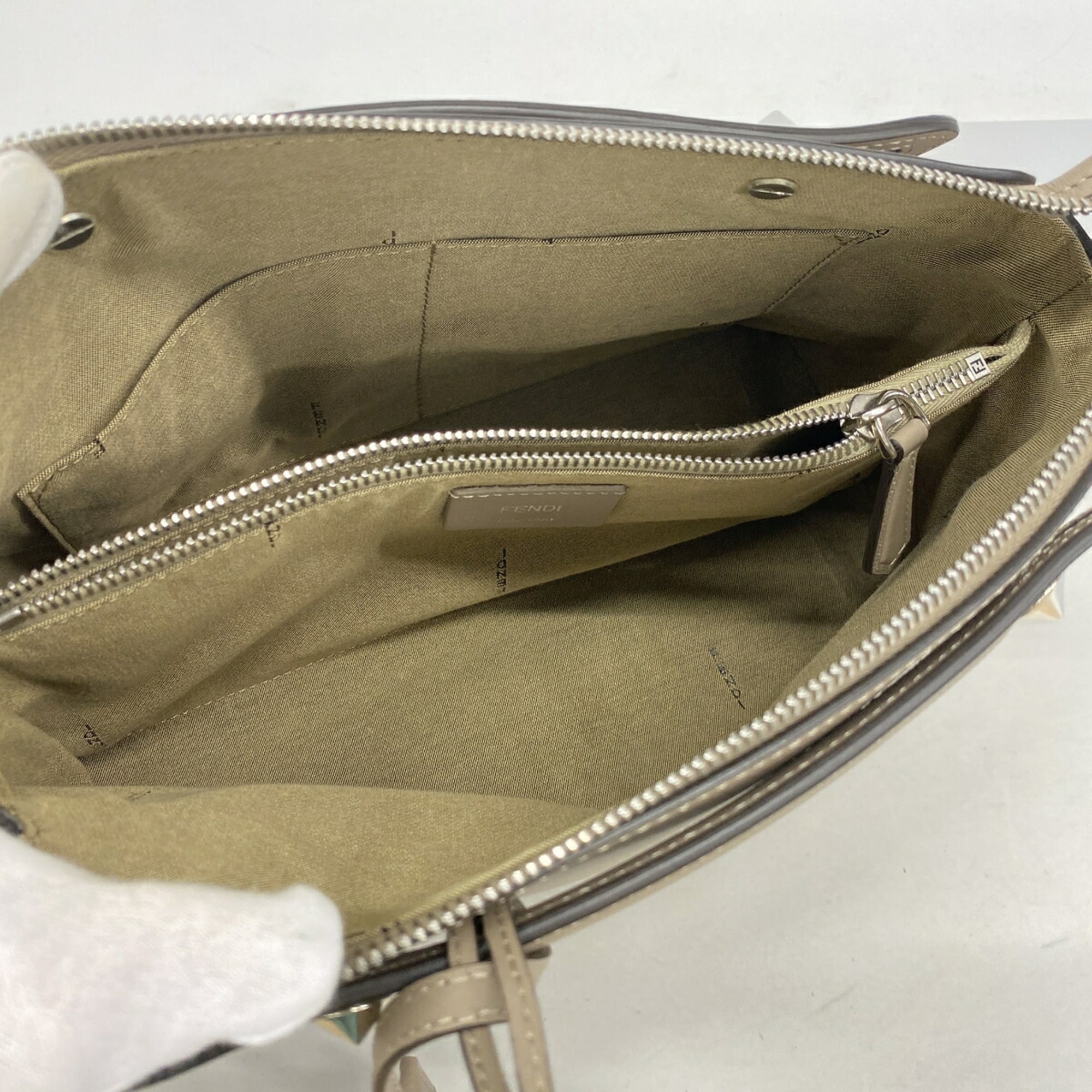 Fendi Gray Leather Handbag (Pre-Owned)