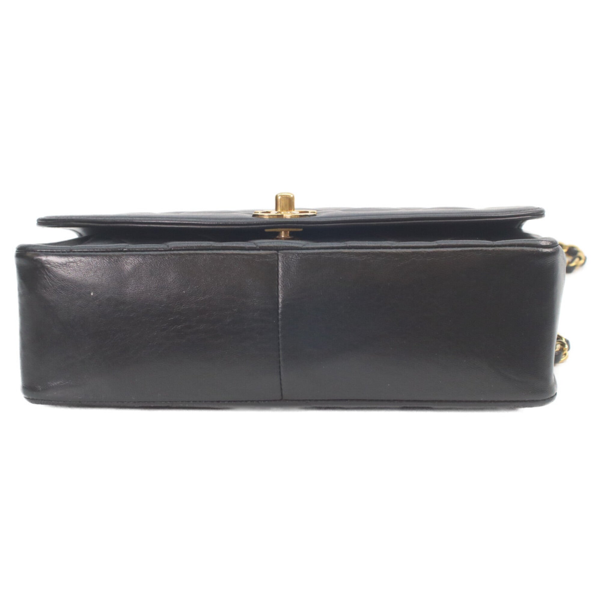 Chanel Black Leather Shoulder Bag (Pre-Owned)