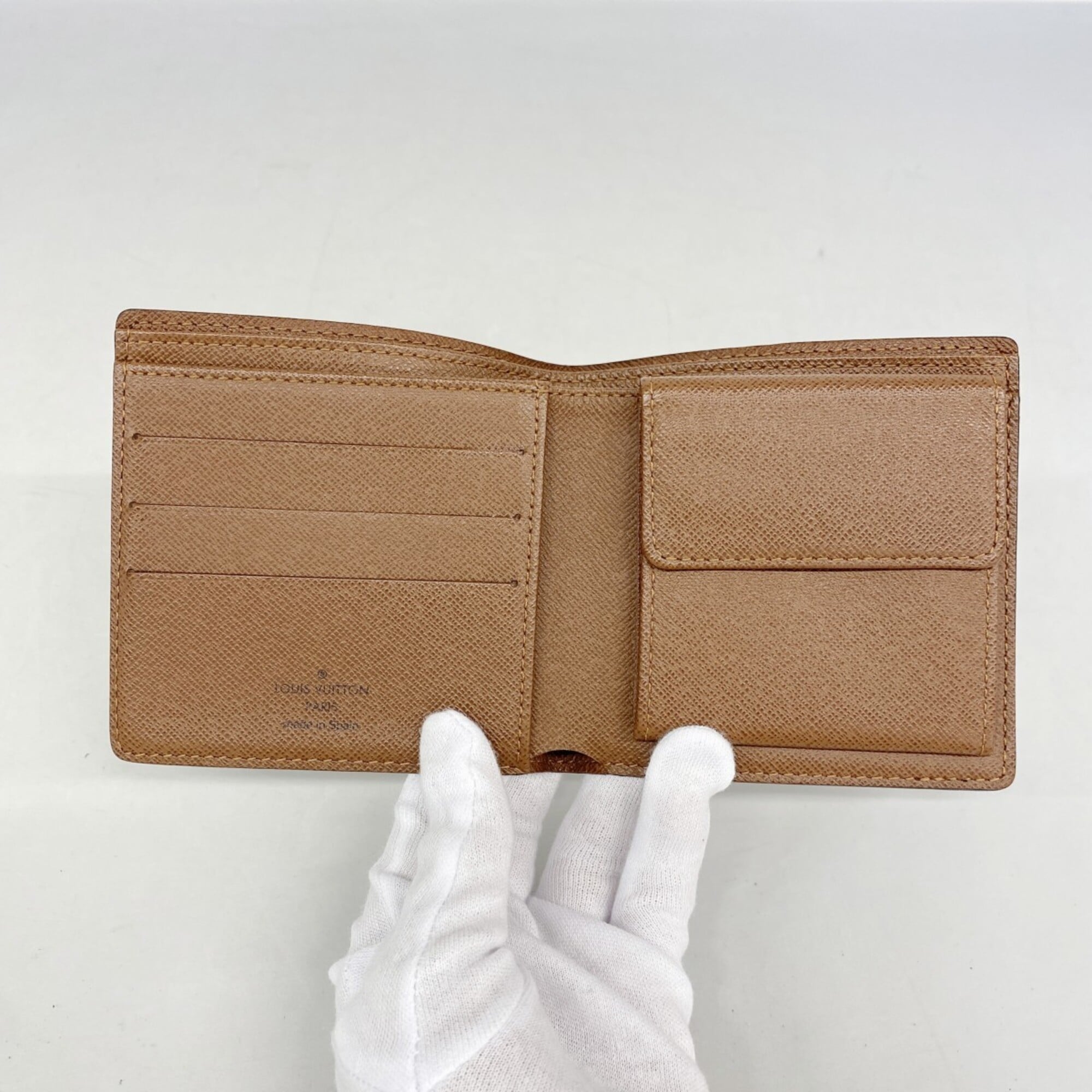 Louis Vuitton Brown Wallet (Bi-Fold) (Pre-Owned)
