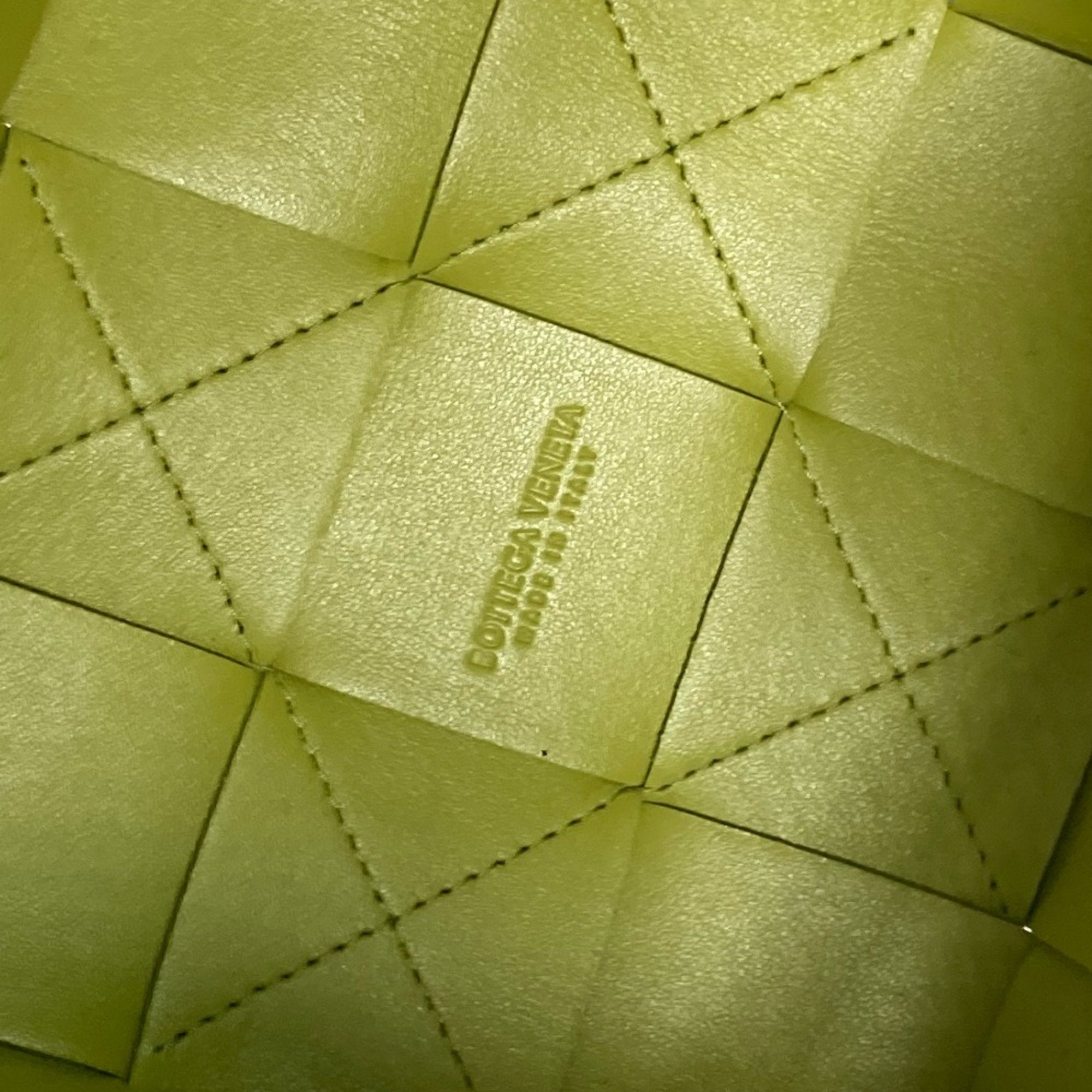 Bottega Veneta Green Leather Shoulder Bag (Pre-Owned)