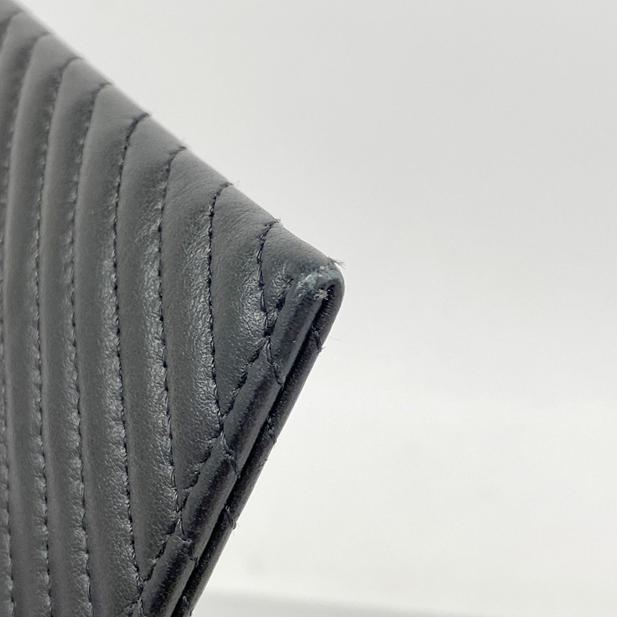 Chanel Black Leather Long Wallet (Bi-Fold) (Pre-Owned)
