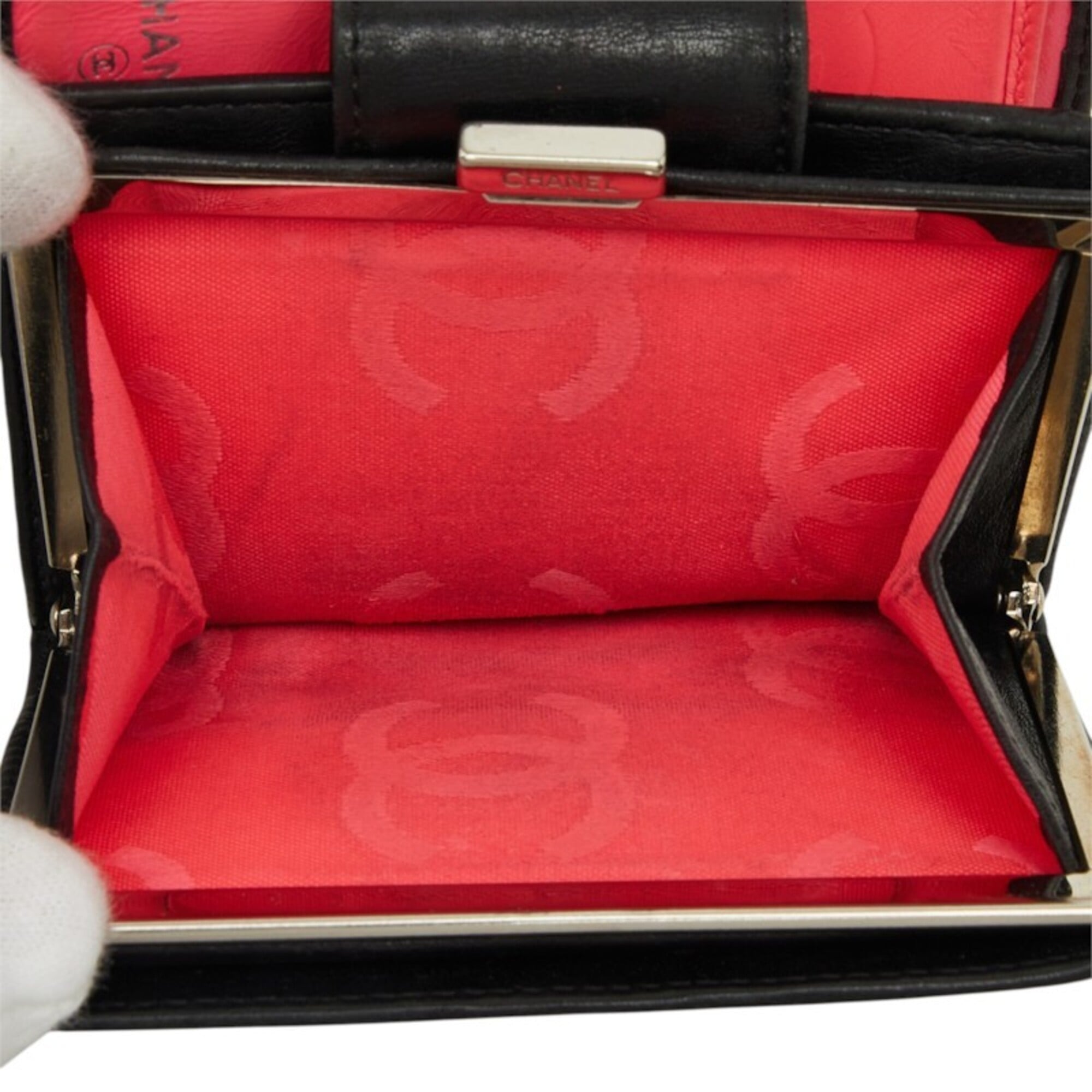 Chanel Black Pink Leather Wallet (Bi-Fold) (Pre-Owned)