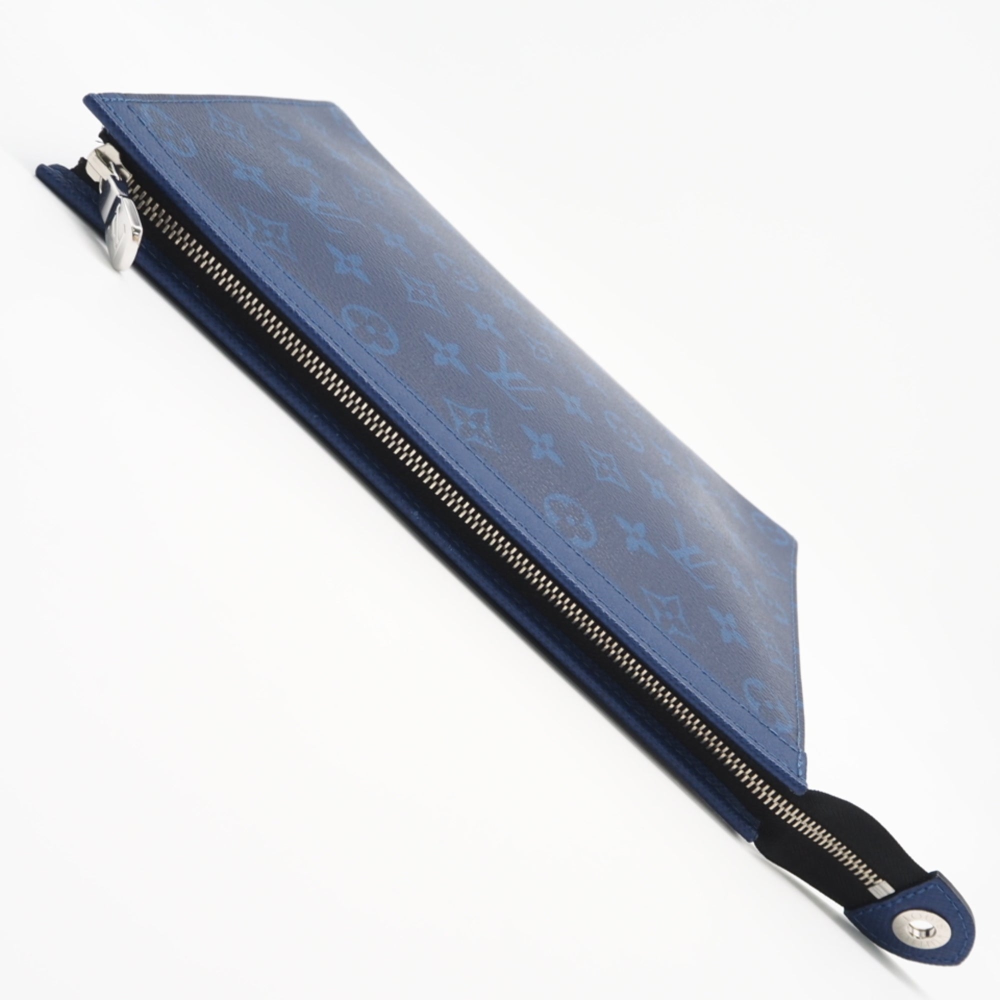 Louis Vuitton Taigarama Blue Coated Canvas Leather Clutch Bag Pochette (Pre-Owned)