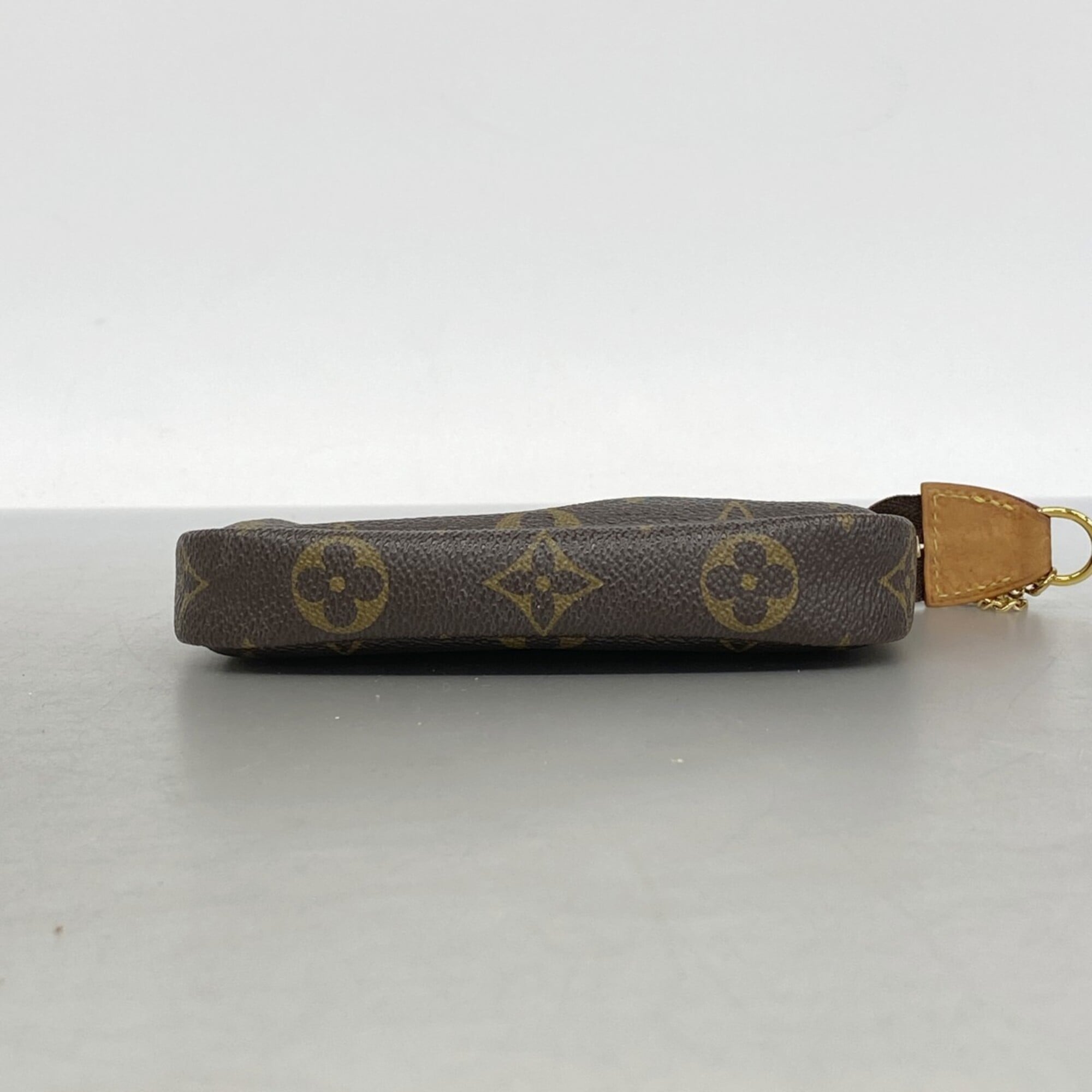 Louis Vuitton Brown Pouch (Pre-Owned)