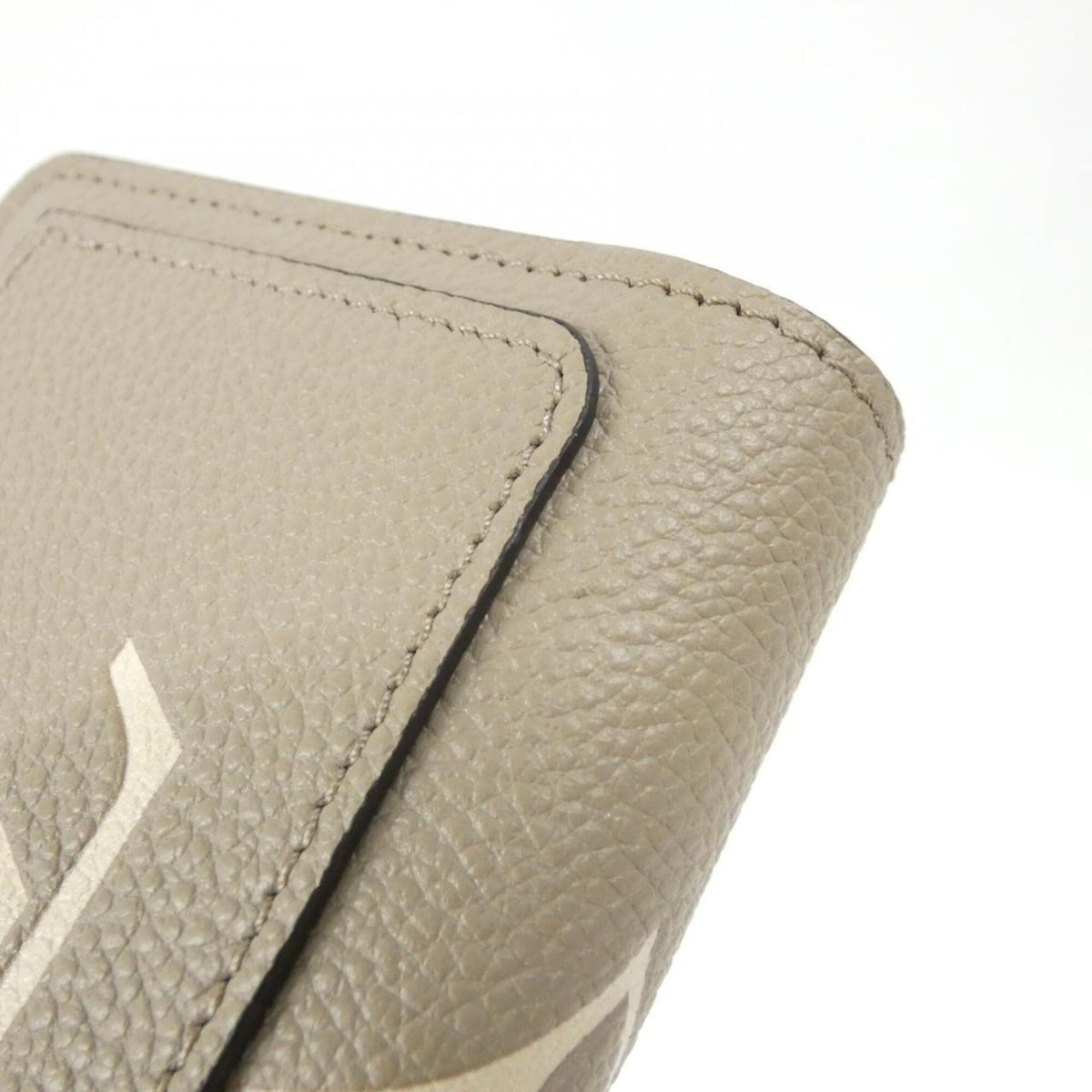 Louis Vuitton Beige Cream Tourterelle Leather Wallet (Bi-Fold) (Pre-Owned)