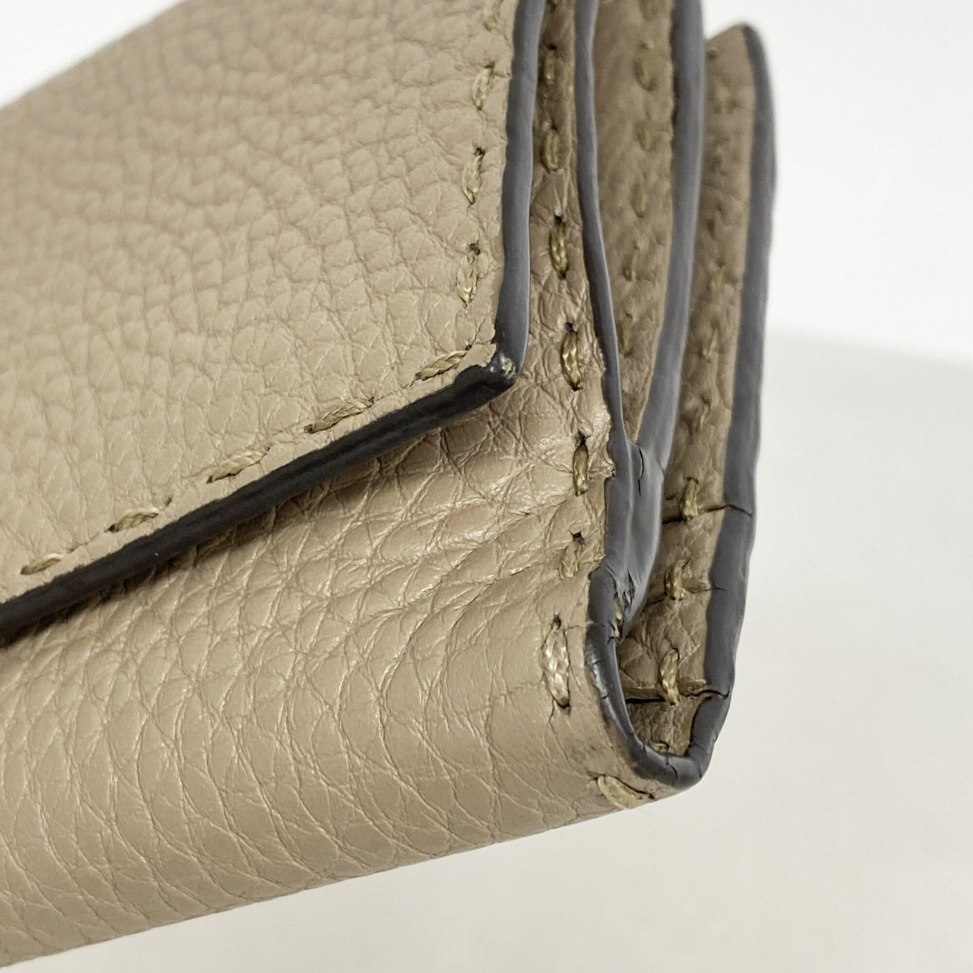 Fendi Beige Leather Long Wallet (Bi-Fold) (Pre-Owned)