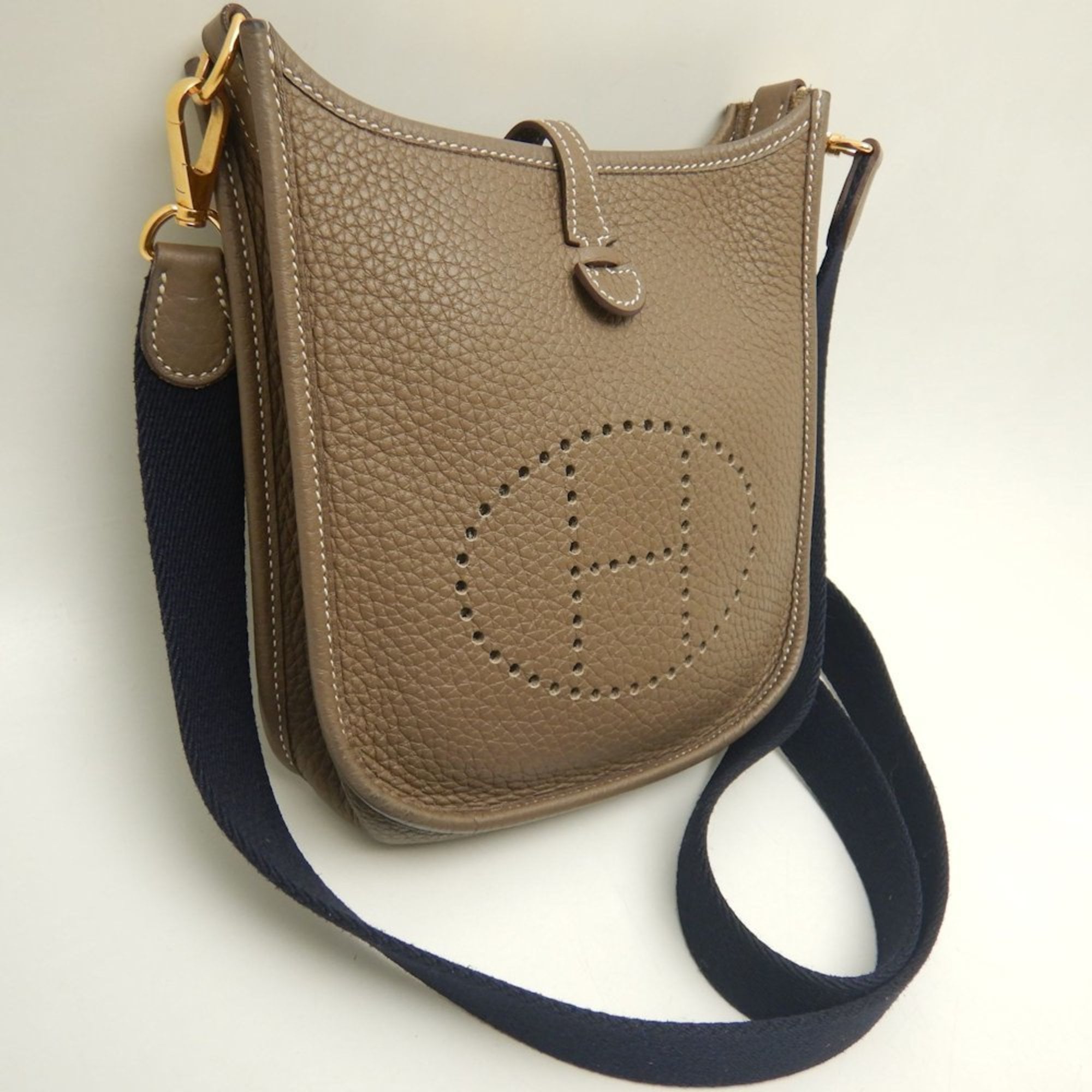 Hermes Etoupe Gray Togo Leather Shoulder Bag (Pre-Owned)