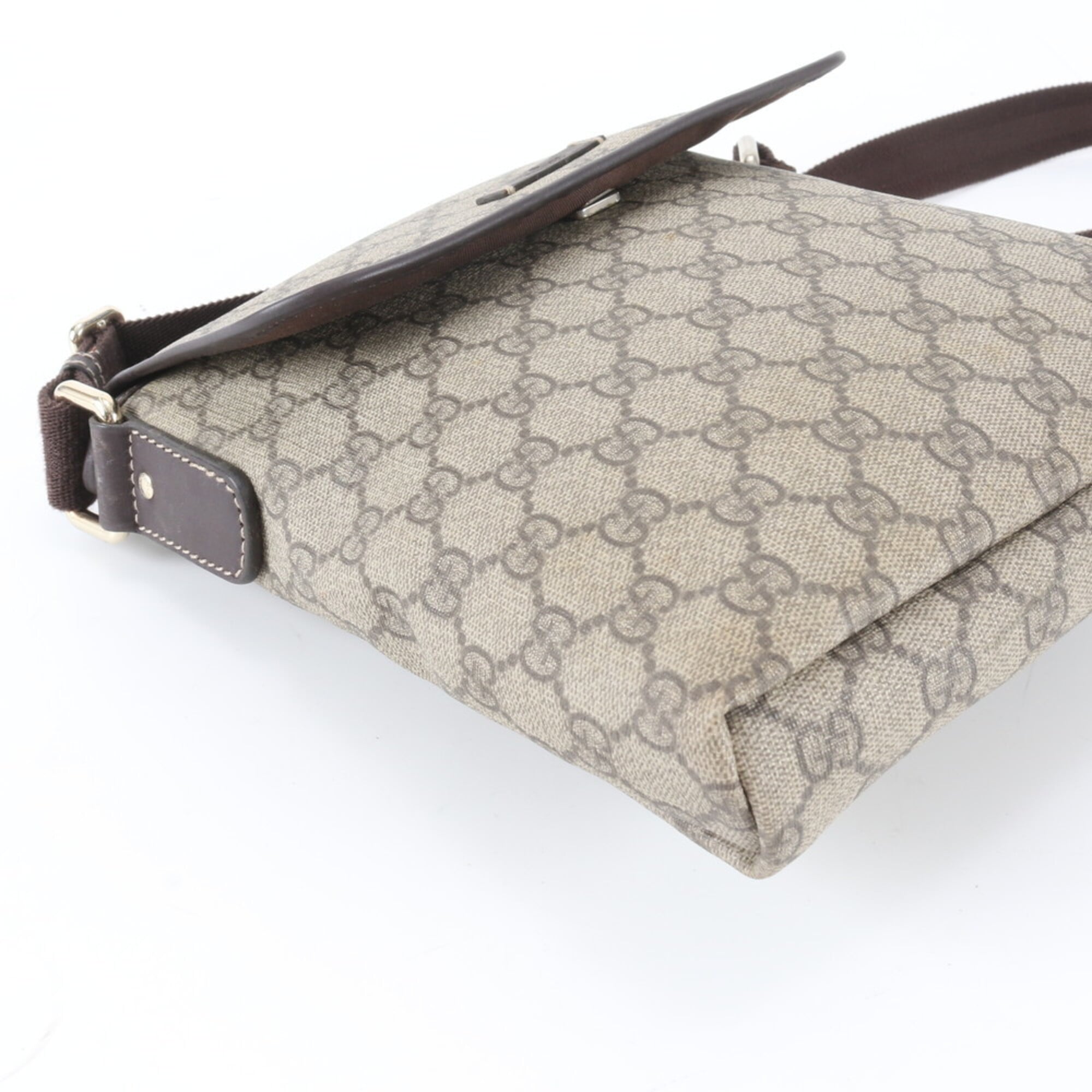 Gucci Beige Gg Supreme Leather Messenger Bag Shoulder Bag (Pre-Owned)