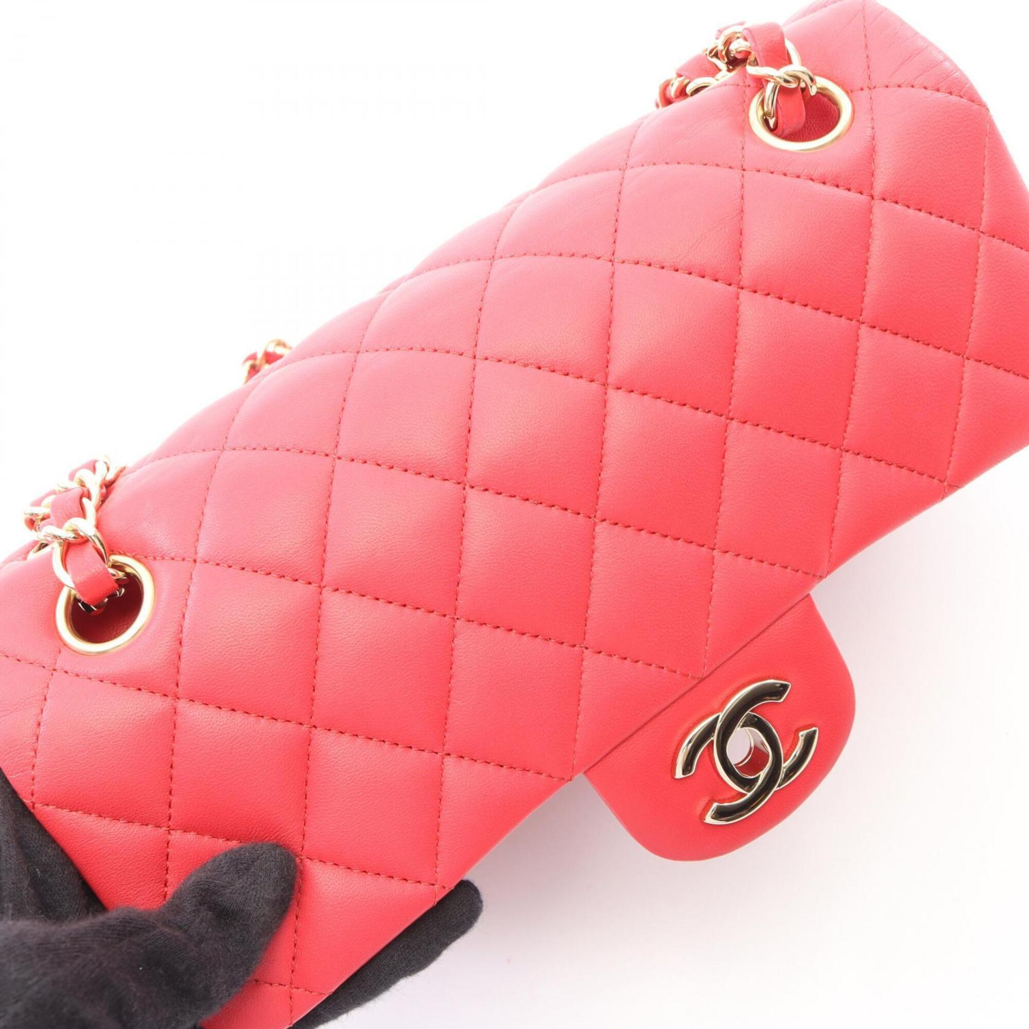 Chanel Pink Leather Handbag Shoulder Bag (Pre-Owned)