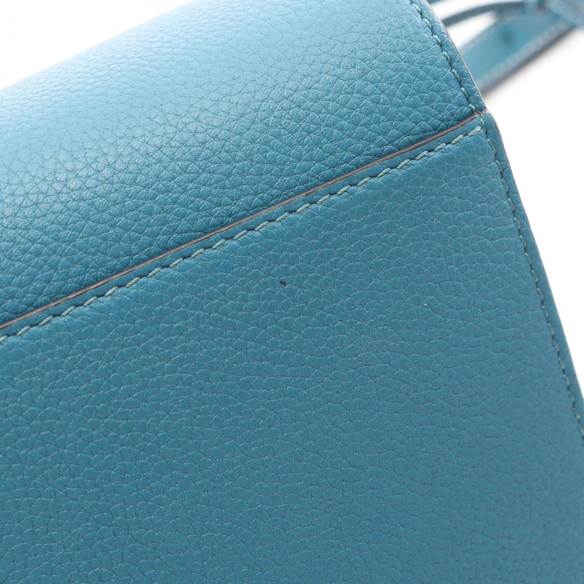 Loewe Green Leather Handbag (Pre-Owned)