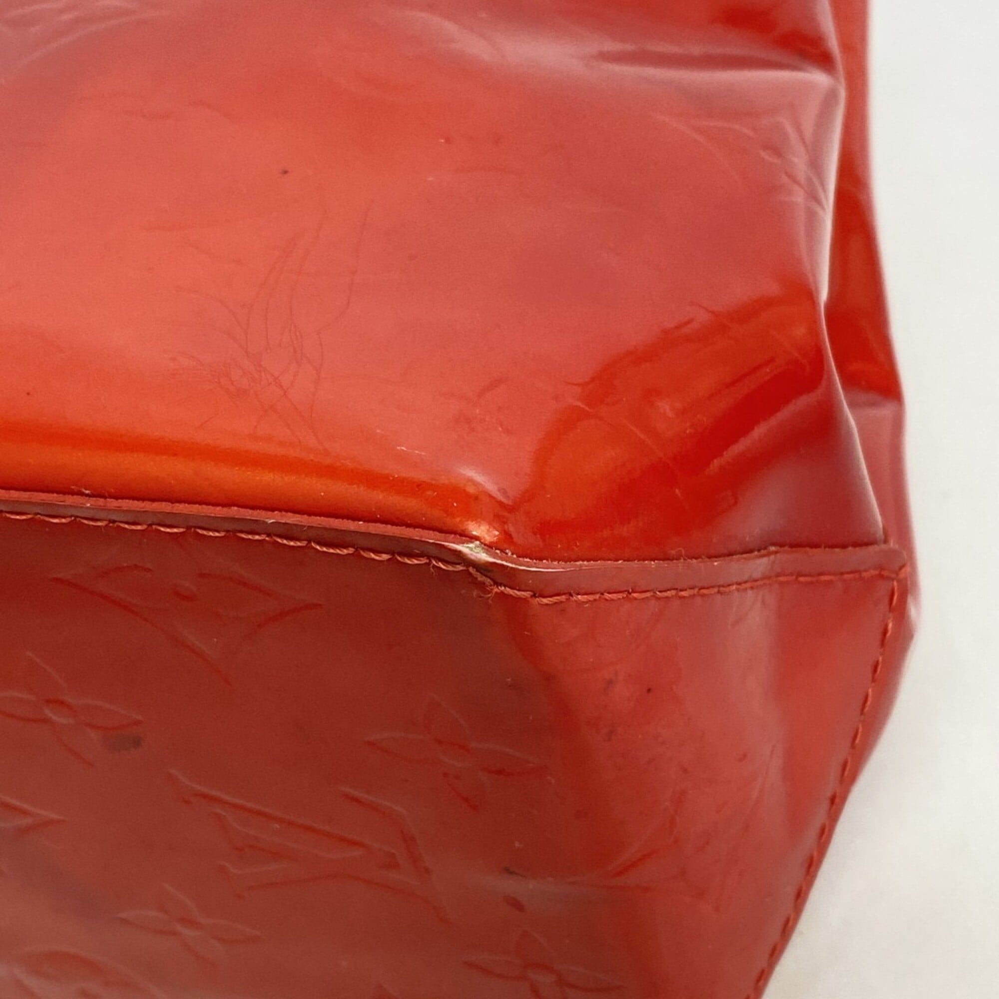 Louis Vuitton Rouge Handbag (Pre-Owned)