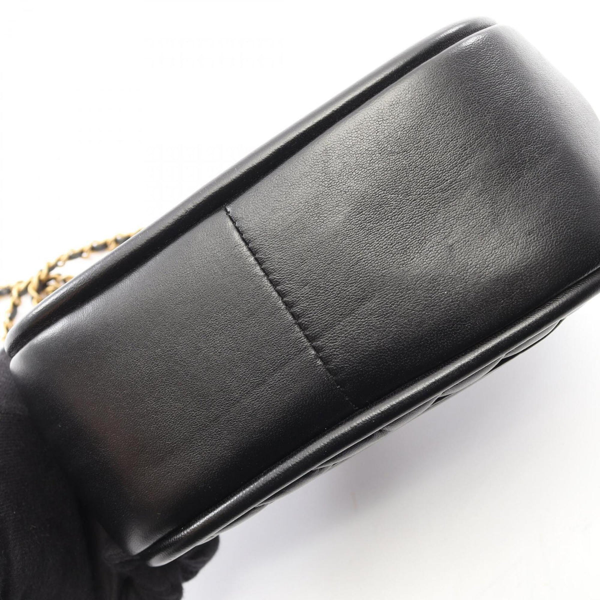 Chanel Black Leather Handbag Shoulder Bag (Pre-Owned)