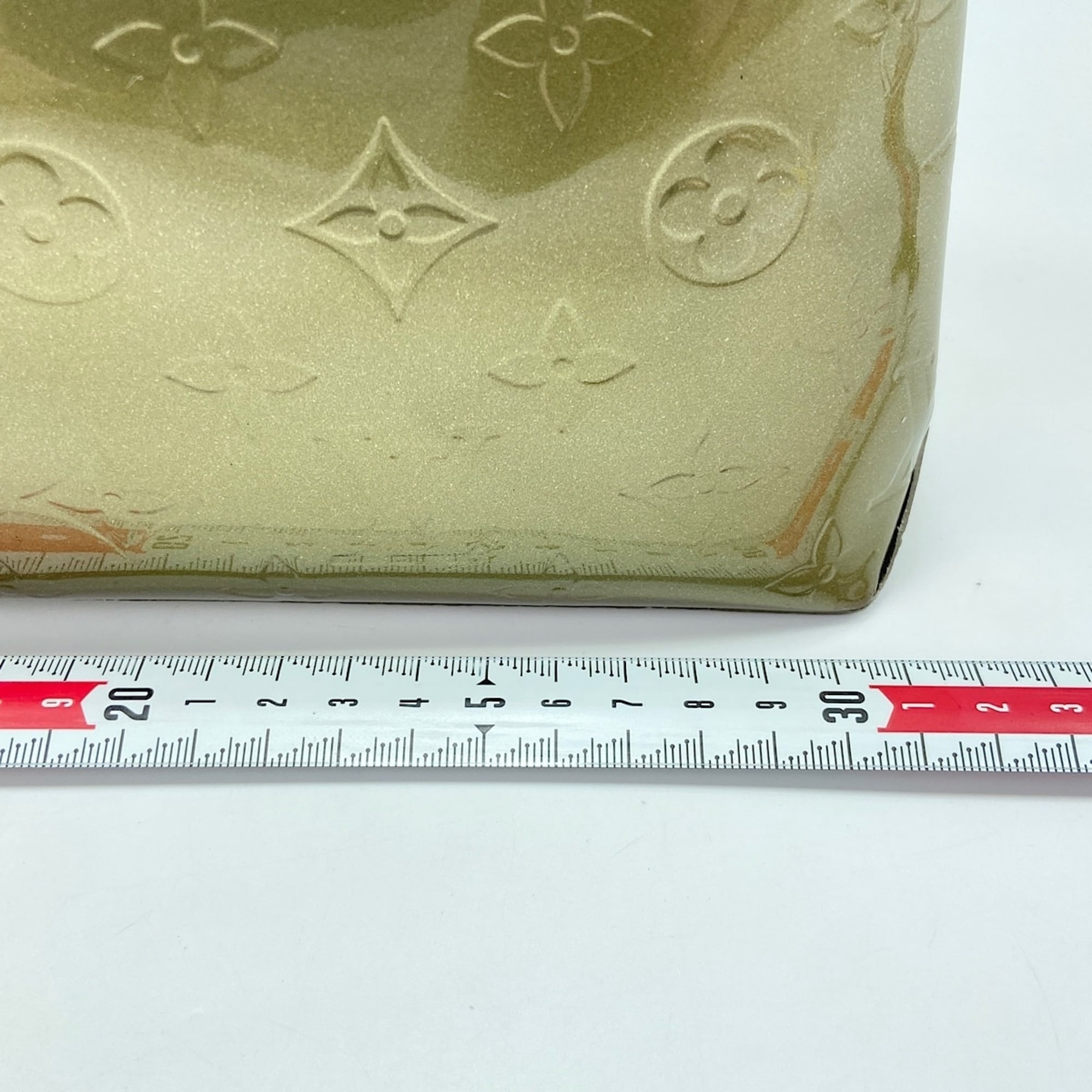 Louis Vuitton Green Handbag (Pre-Owned)