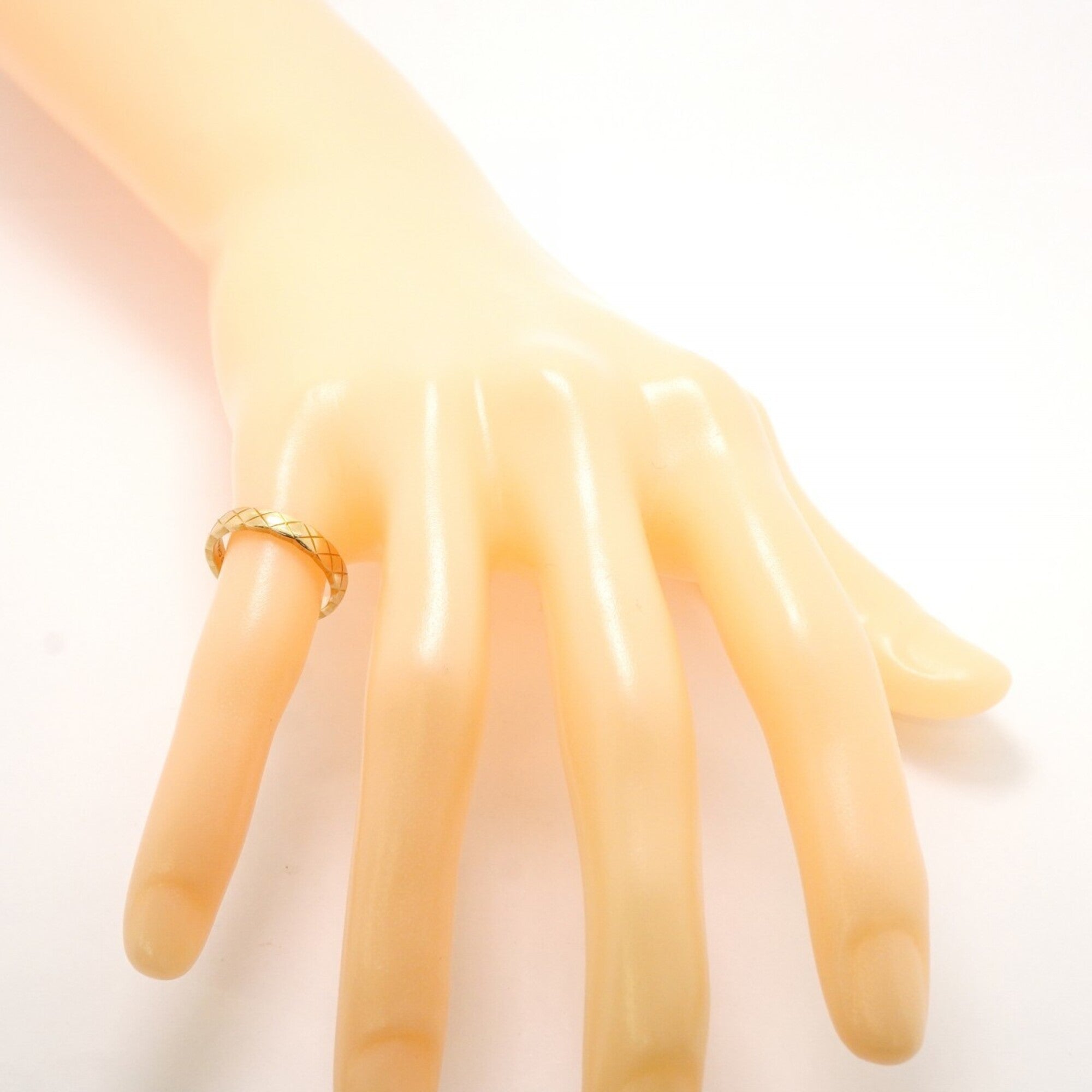 Chanel Yellow Gold (18K) Band Ring (Pre-Owned)