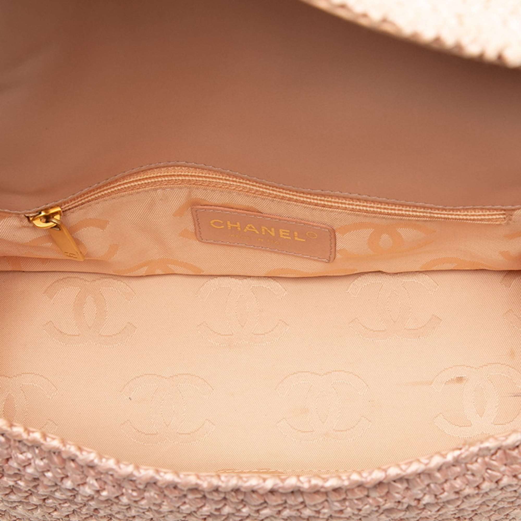 Chanel Pink Straw Shoulder Bag (Pre-Owned)