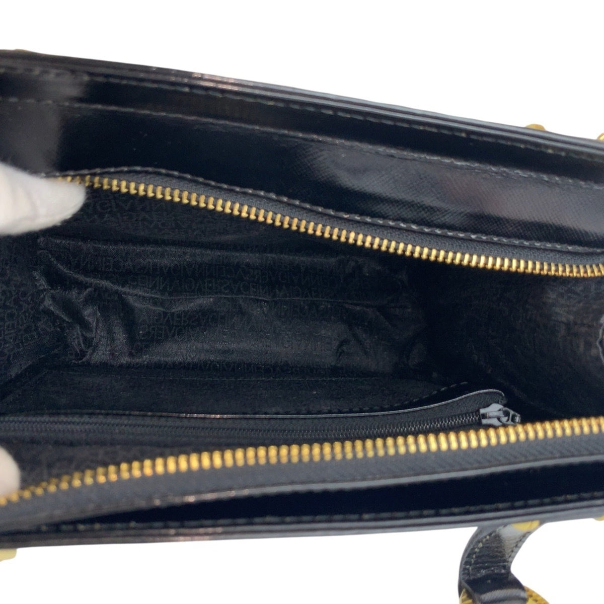 Versace Black Shoulder Bag Tote Bag (Pre-Owned)