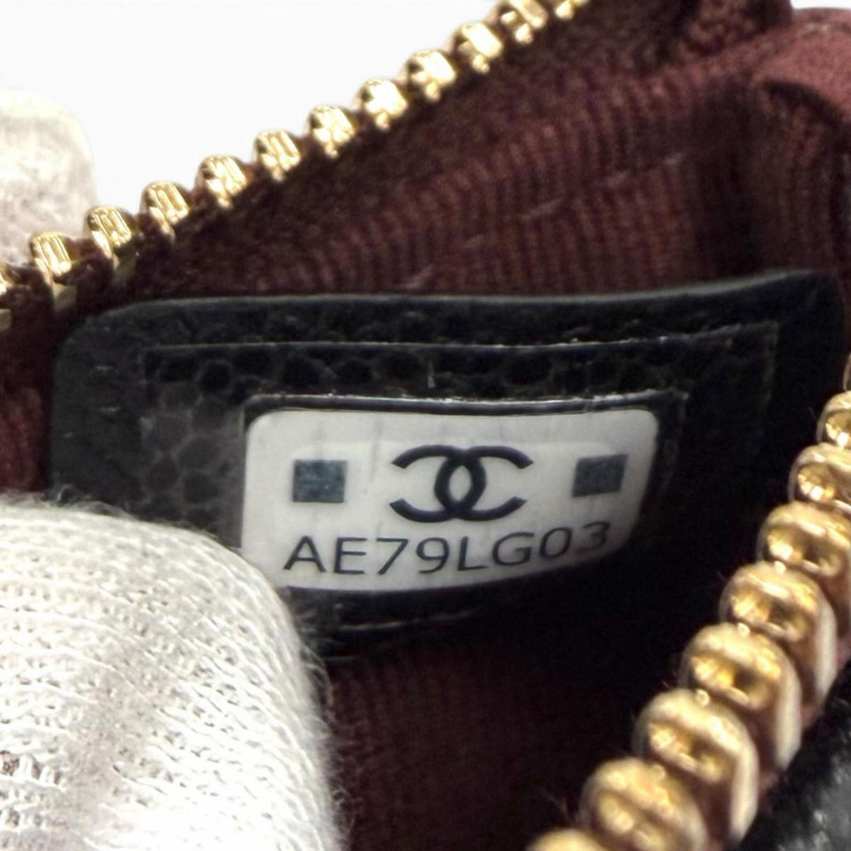 Chanel Black Burgundy Leather Pouch (Pre-Owned)