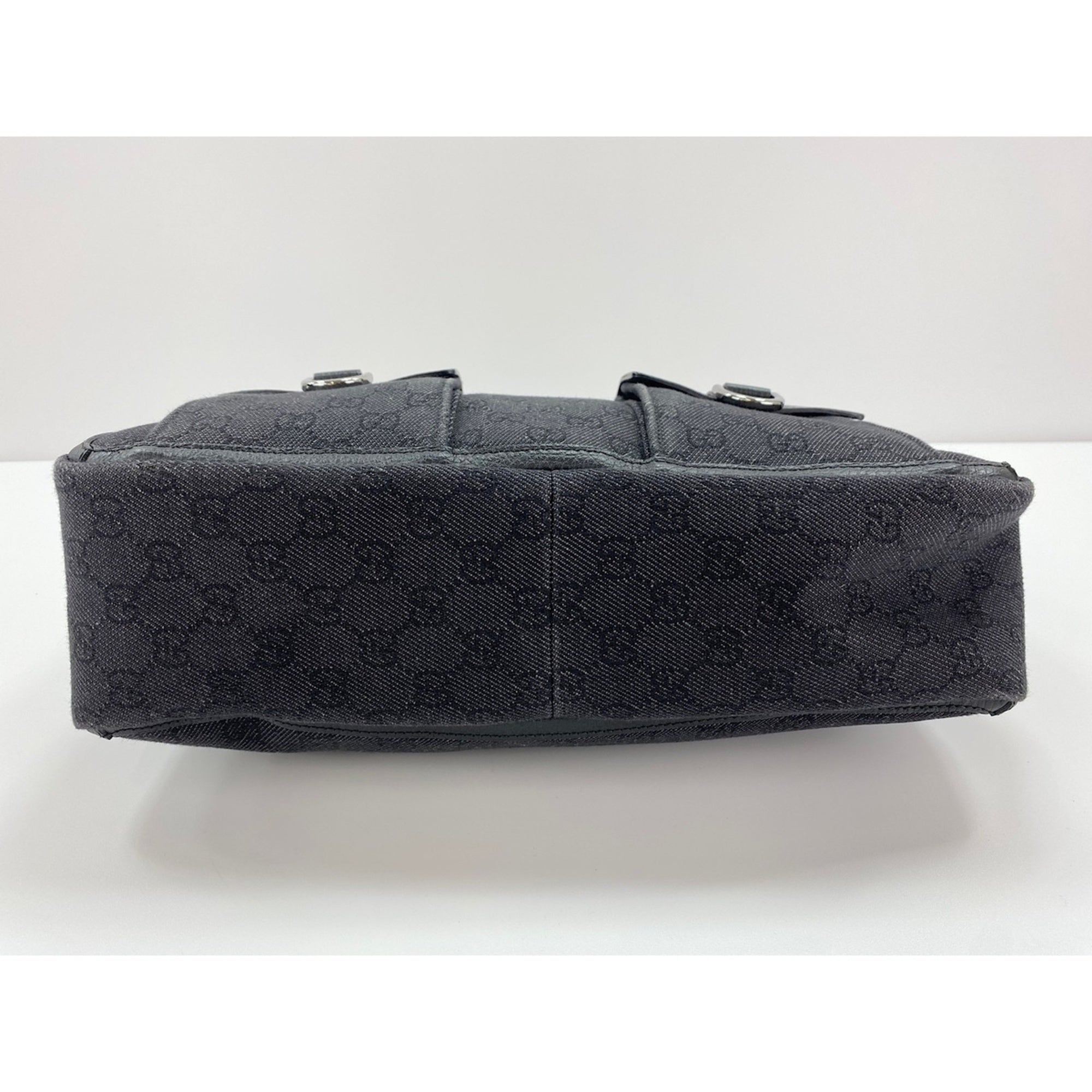 Gucci Abbey Black Tote Bag (Pre-Owned)