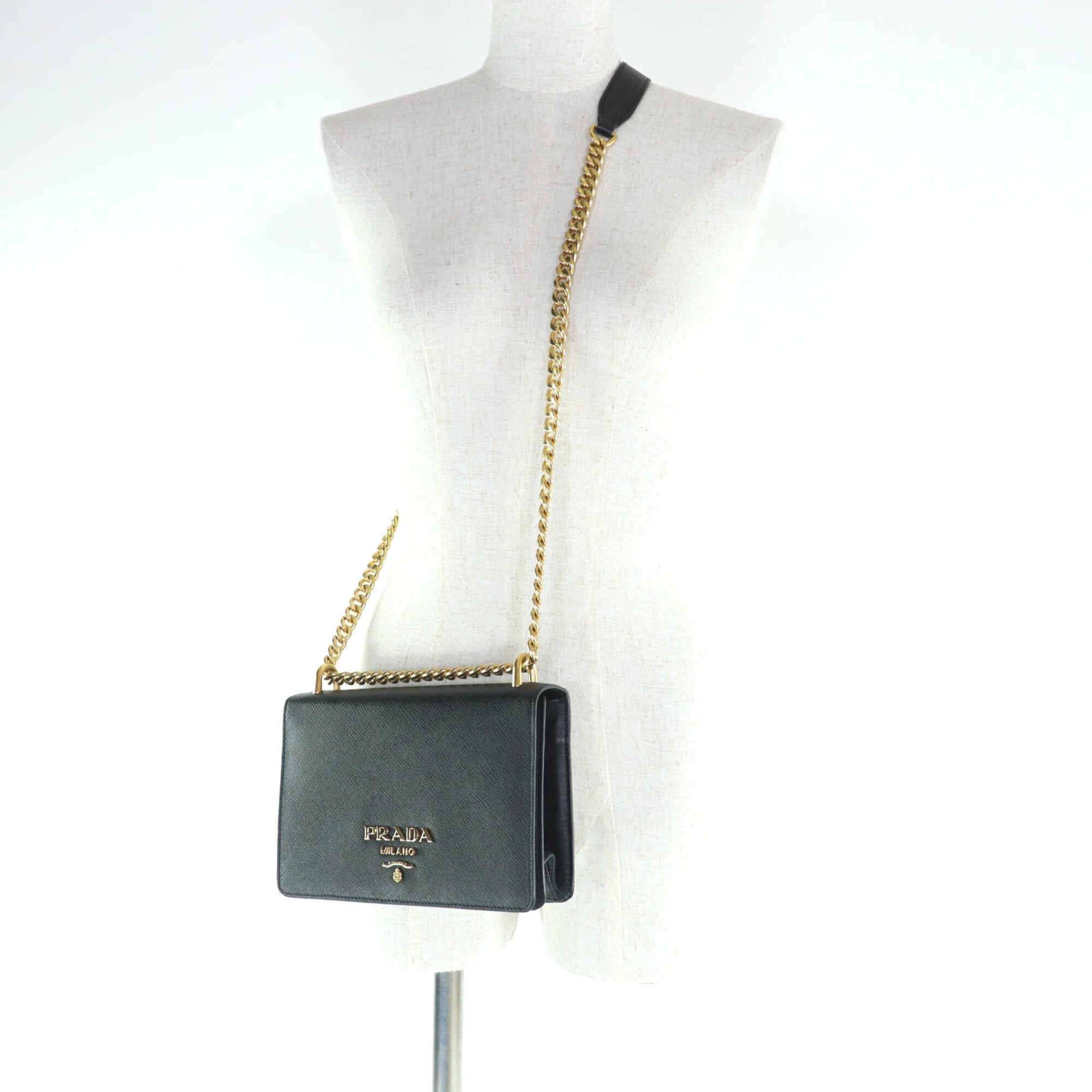 Prada Black Saffiano Triangle Leather Shoulder Bag (Pre-Owned)