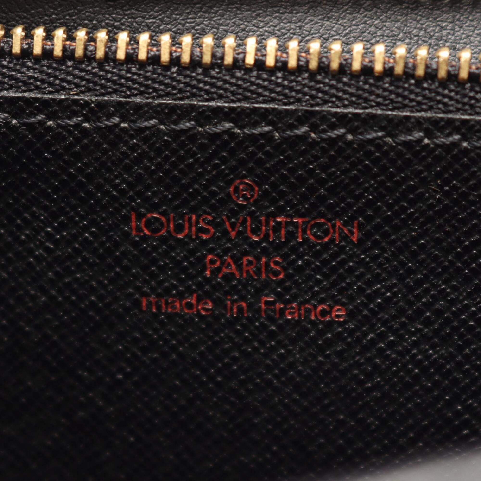 Louis Vuitton Black Noir Epi Leather Clutch Bag Handbag (Pre-Owned)