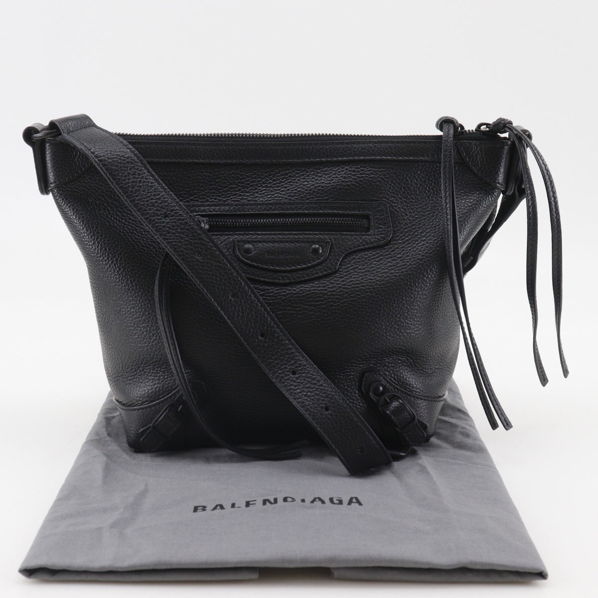 Balenciaga Black Leather Shoulder Bag (Pre-Owned)