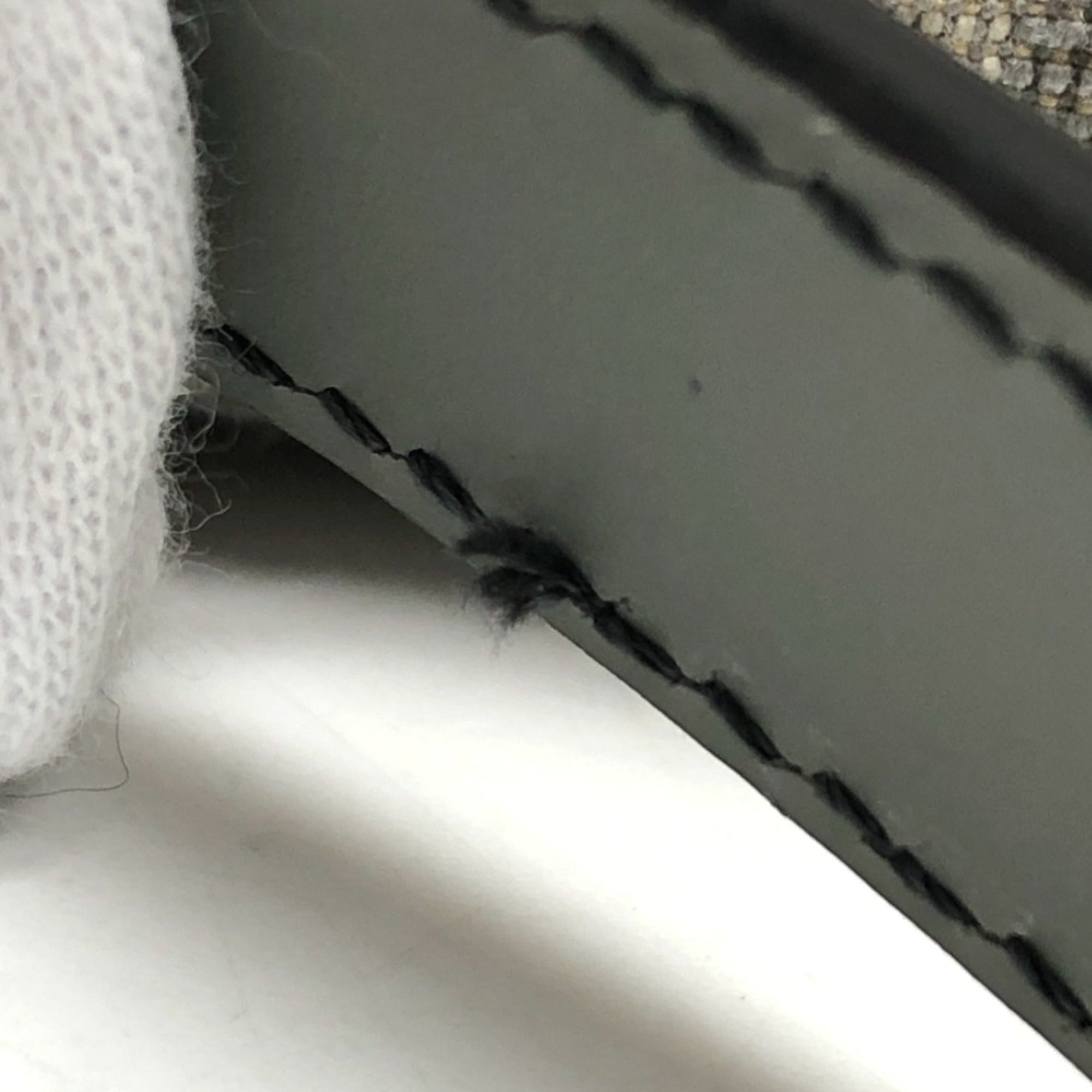 Christian Dior Gray Leather Shoulder Bag (Pre-Owned)