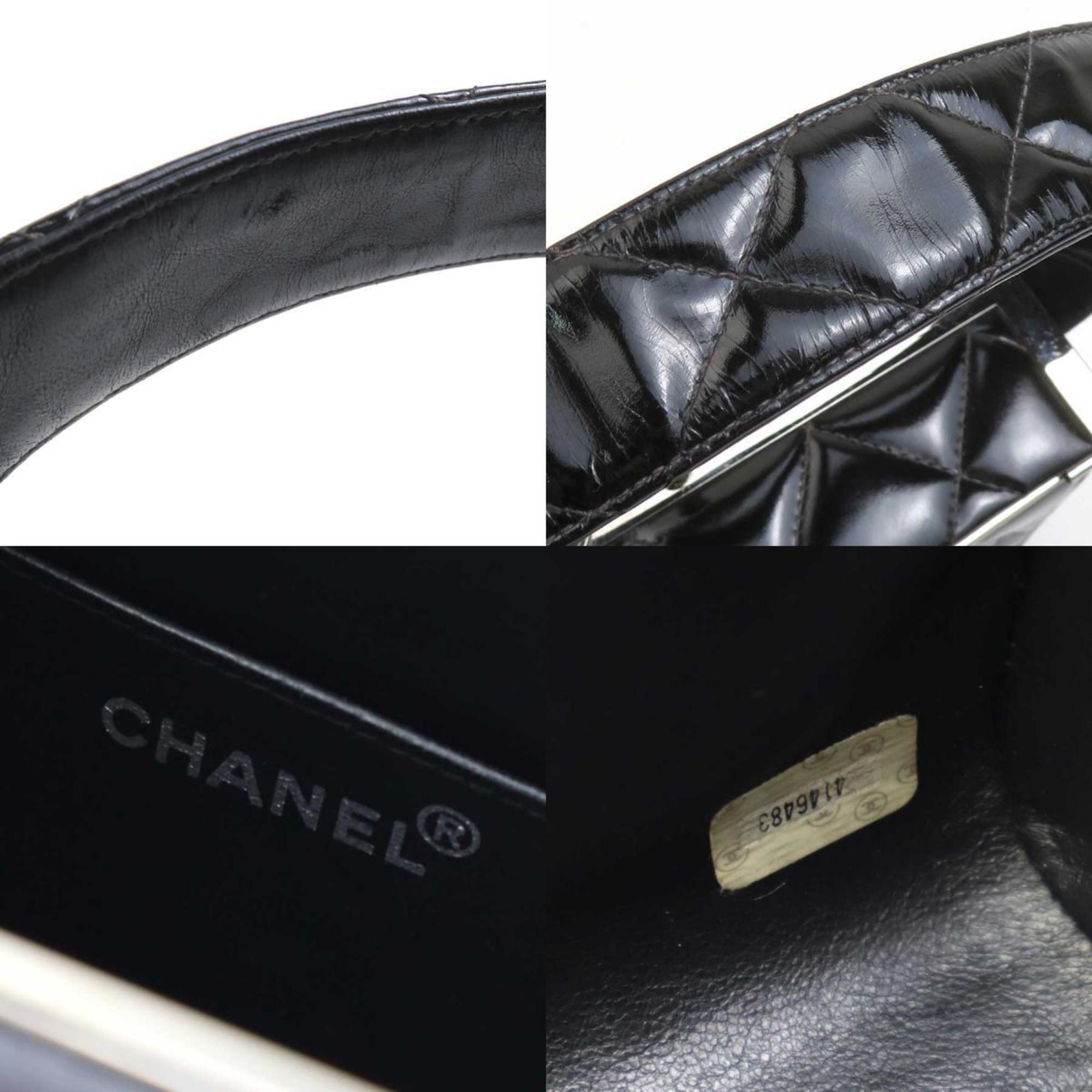 Chanel Black Leather Handbag (Pre-Owned)