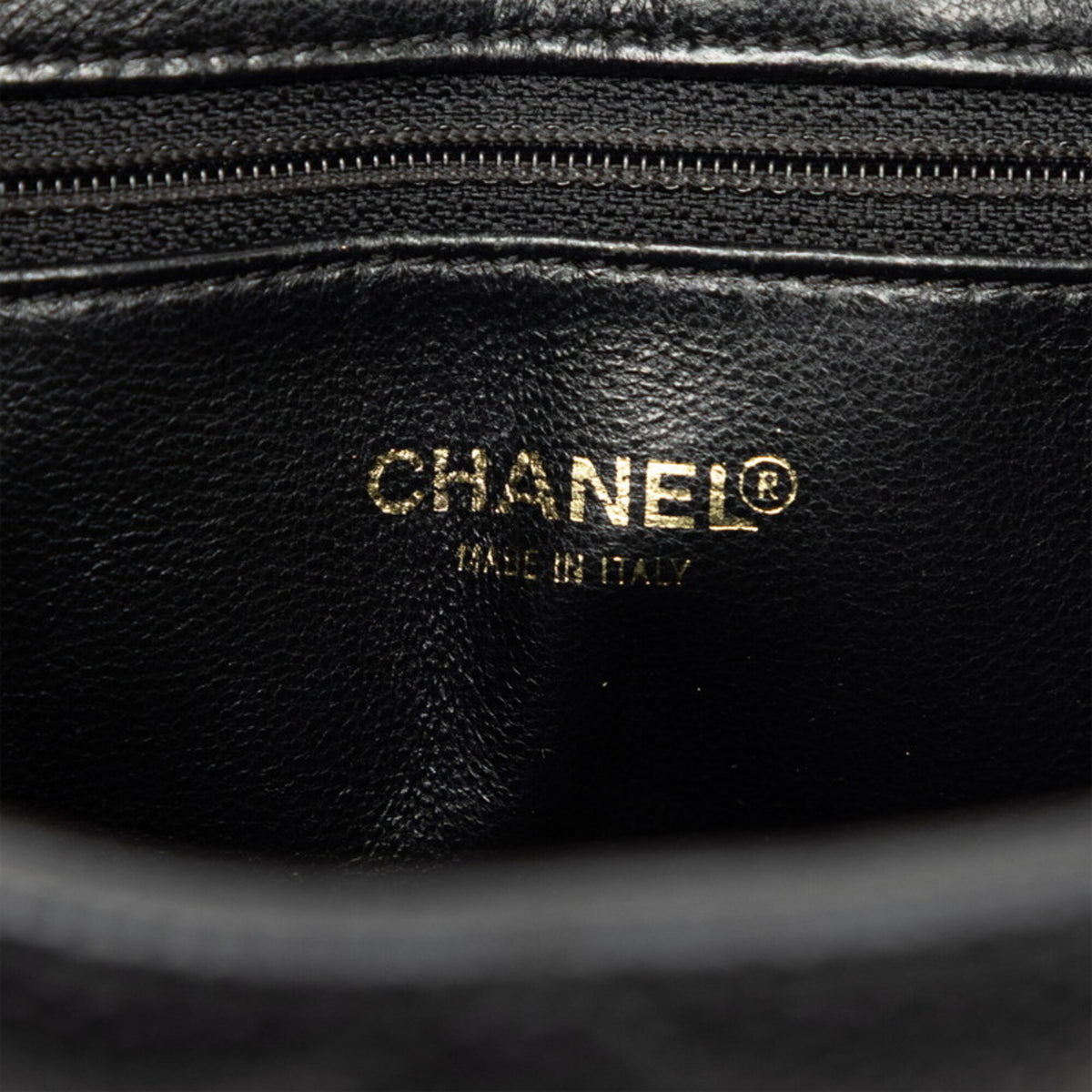 Chanel Matelasse Black Grained Calfskin Handbag Tote Bag (Pre-Owned)