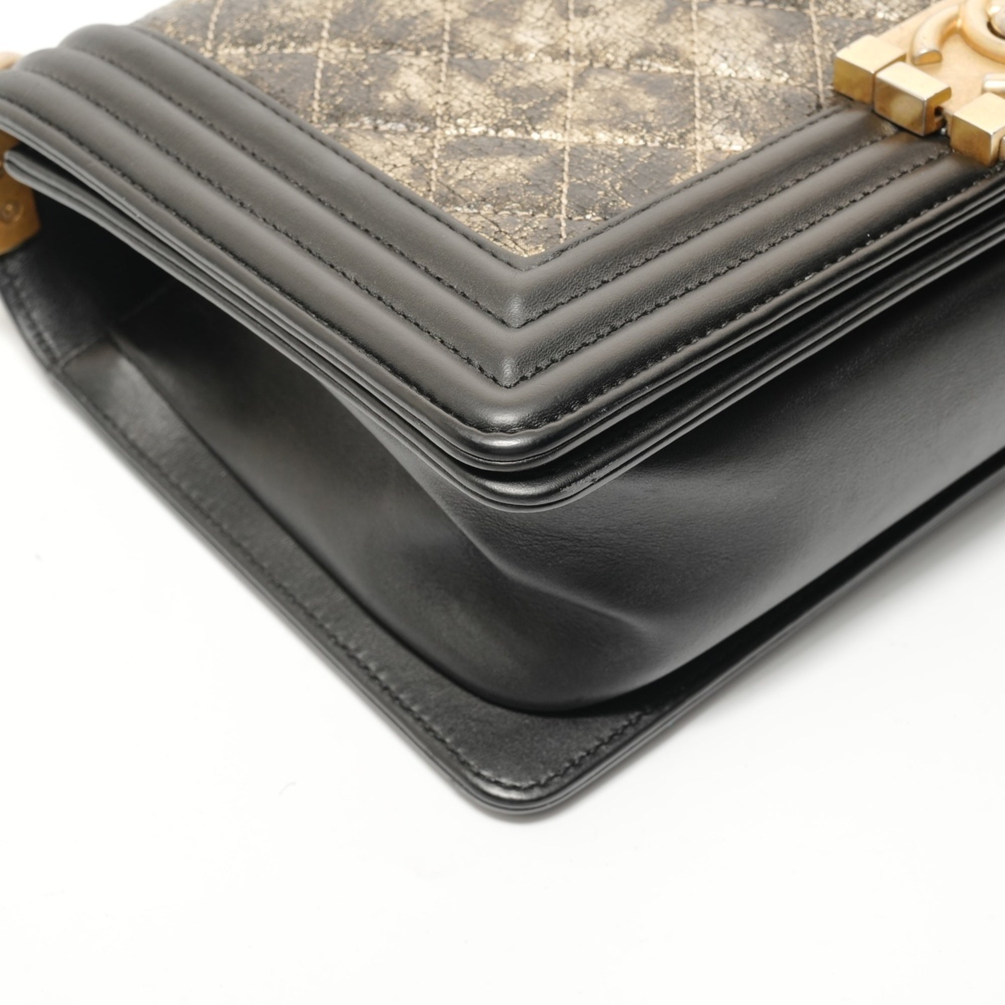 Chanel Boy Chanel Metallic Shoulder Bag (Pre-Owned)