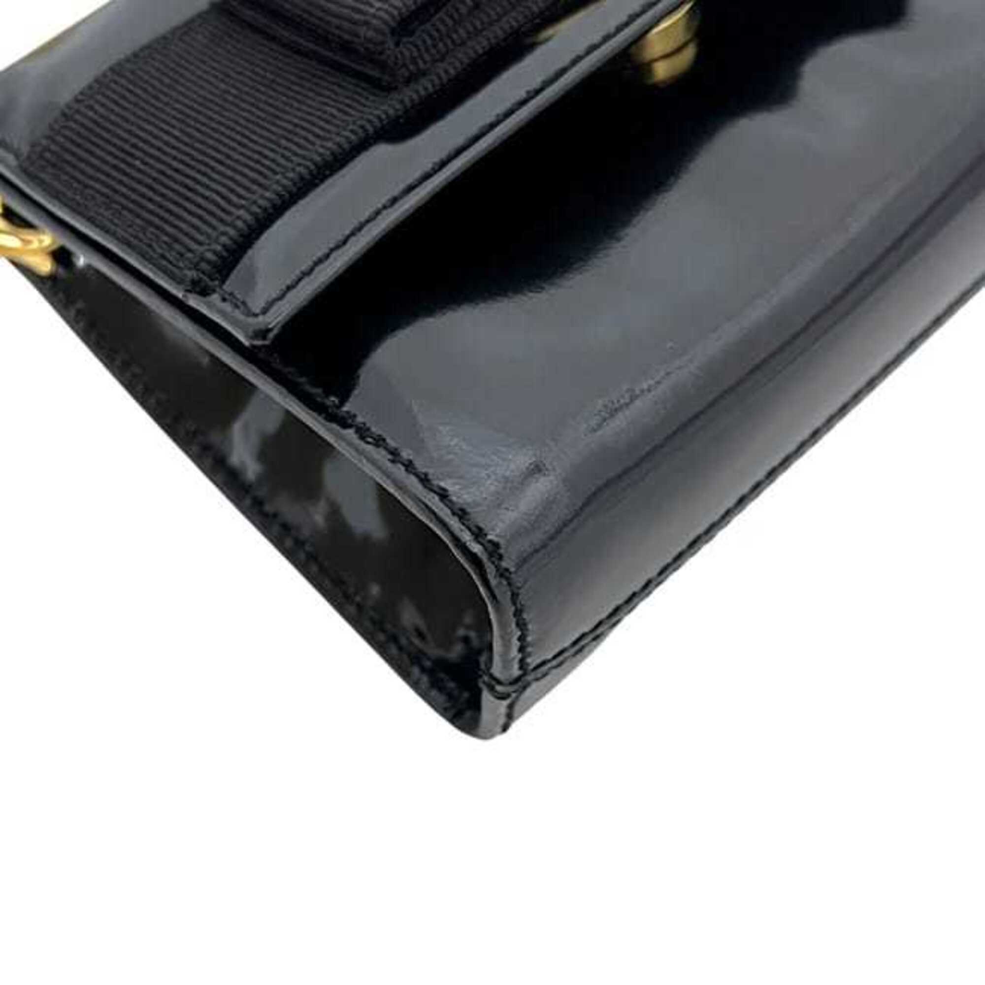 Salvatore Ferragamo Vara Black Patent Leather Shoulder Bag (Pre-Owned)