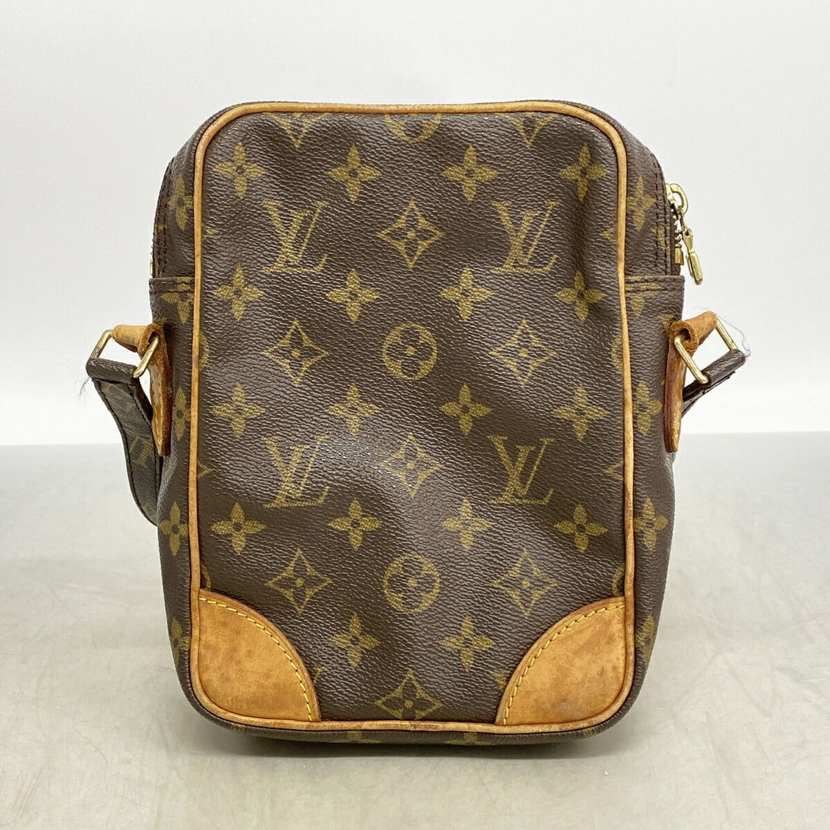 Louis Vuitton Brown Shoulder Bag (Pre-Owned)