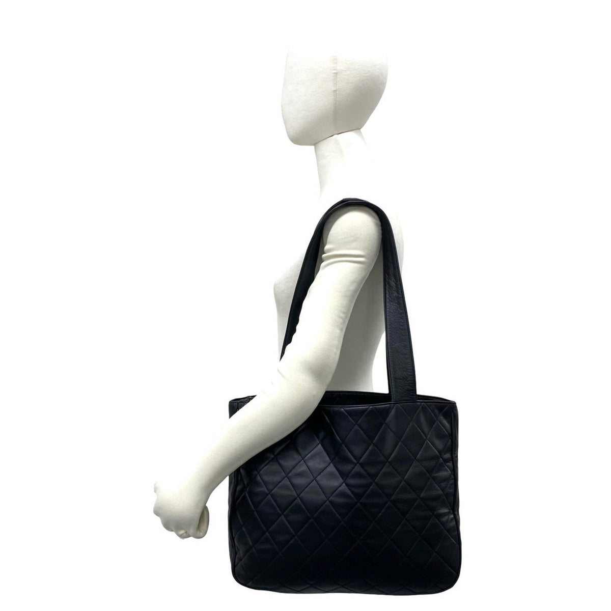 Chanel Black Leather Shoulder Bag Tote Bag (Pre-Owned)