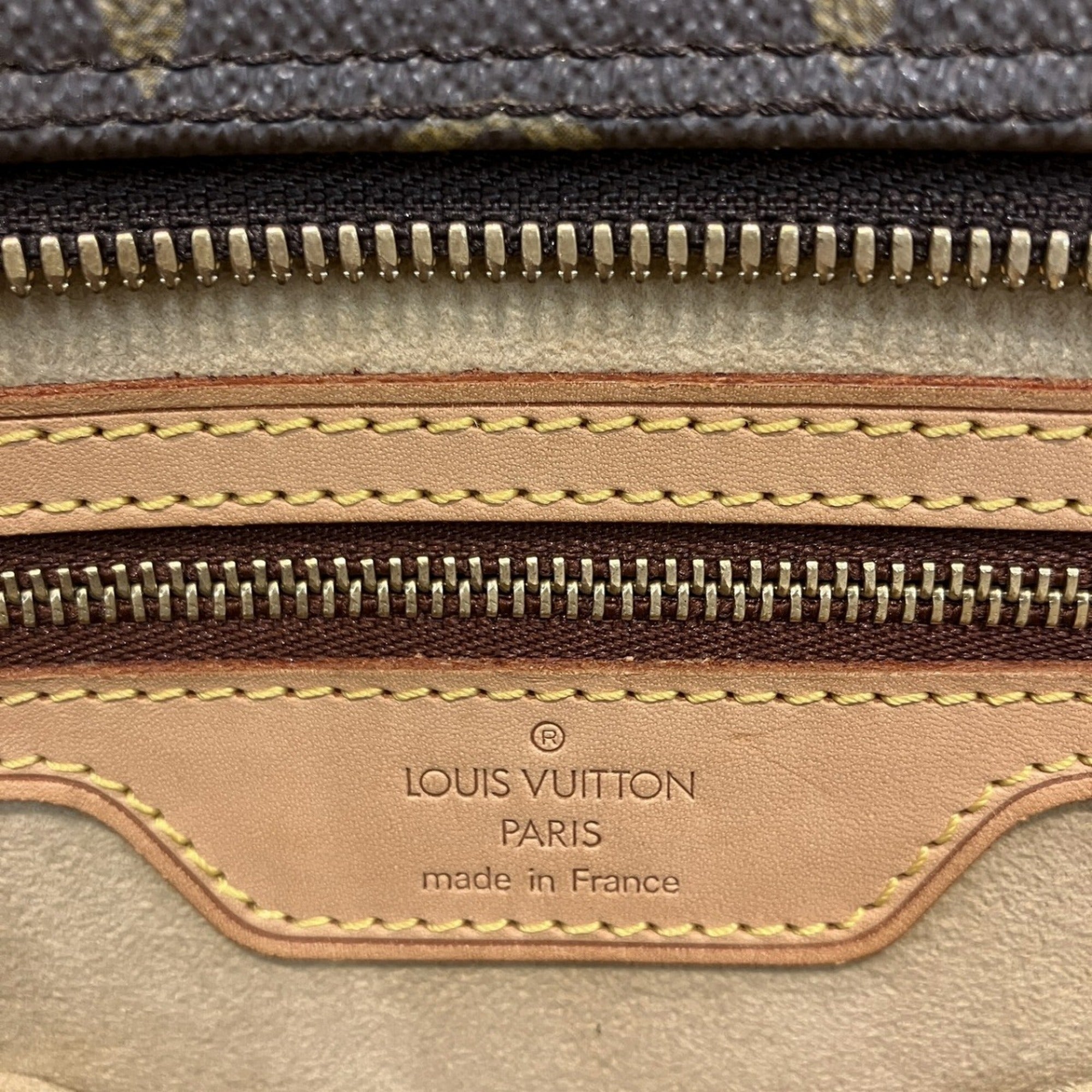 Louis Vuitton Brown Monogram Monogram Shoulder Bag (Pre-Owned)