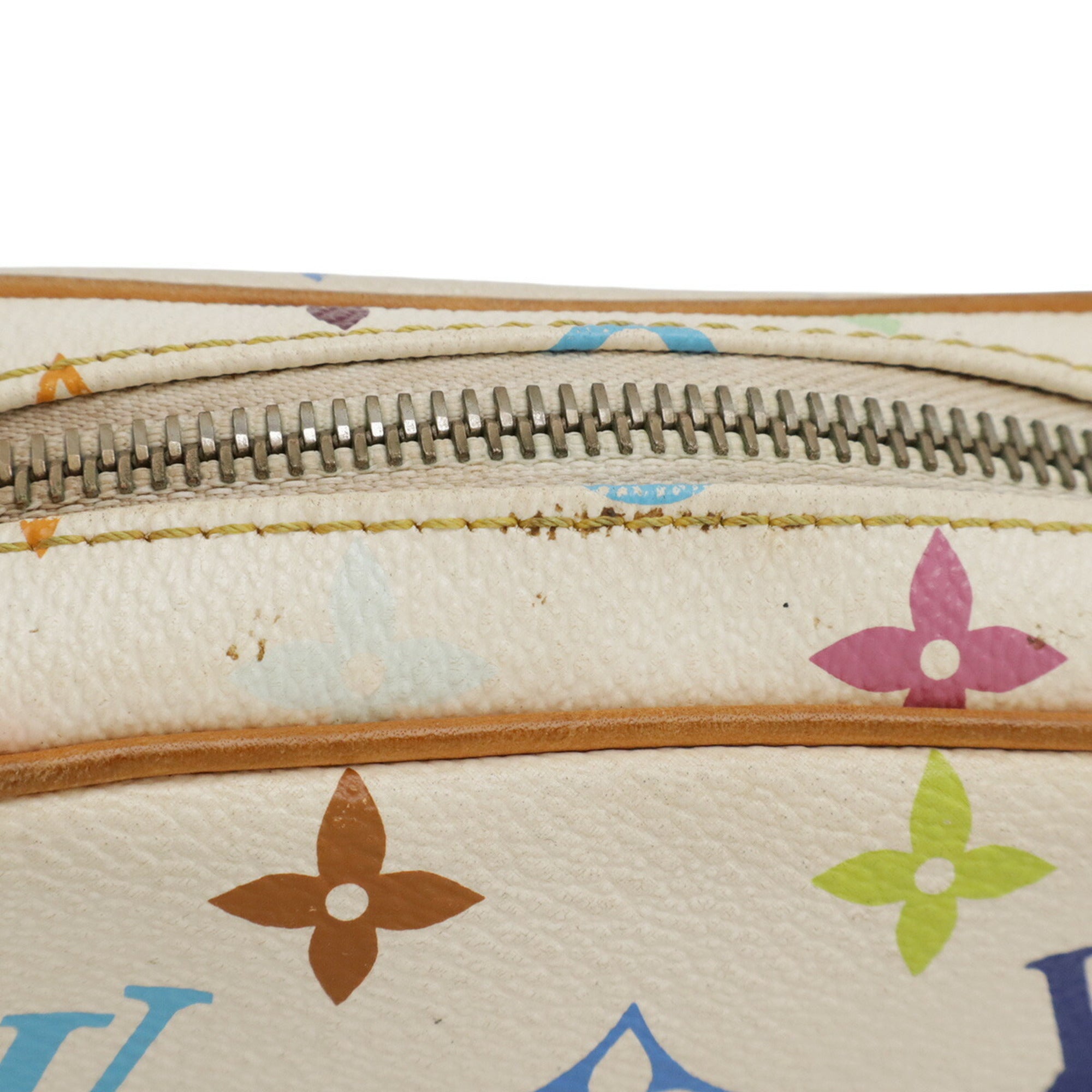 Louis Vuitton Blanc Monogram Pochette Shoulder Bag (Pre-Owned)