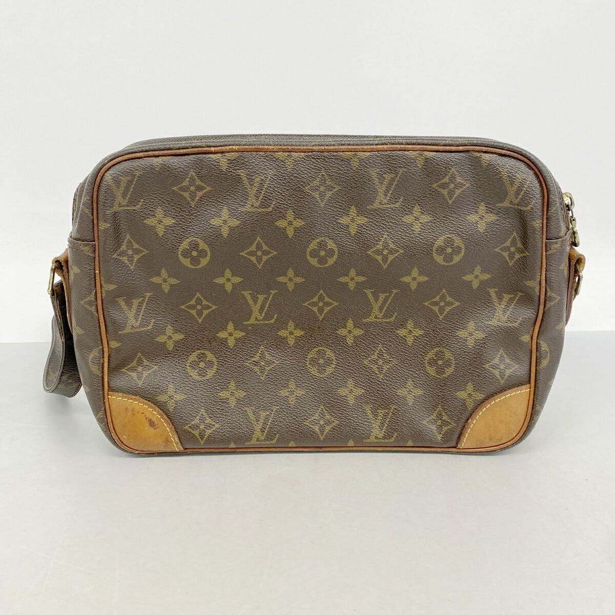 Louis Vuitton Brown Shoulder Bag (Pre-Owned)