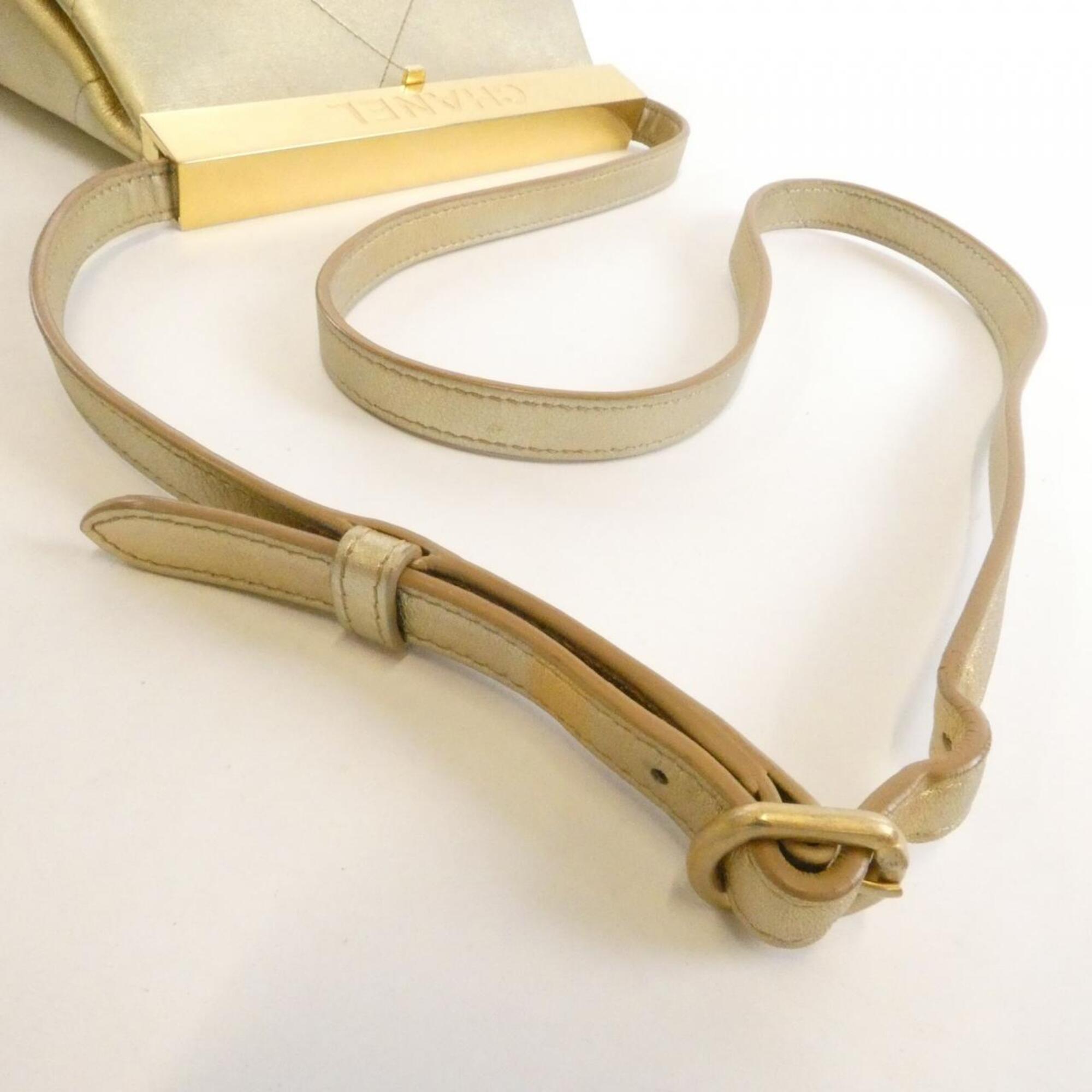 Chanel Gold Leather Shoulder Bag (Pre-Owned)