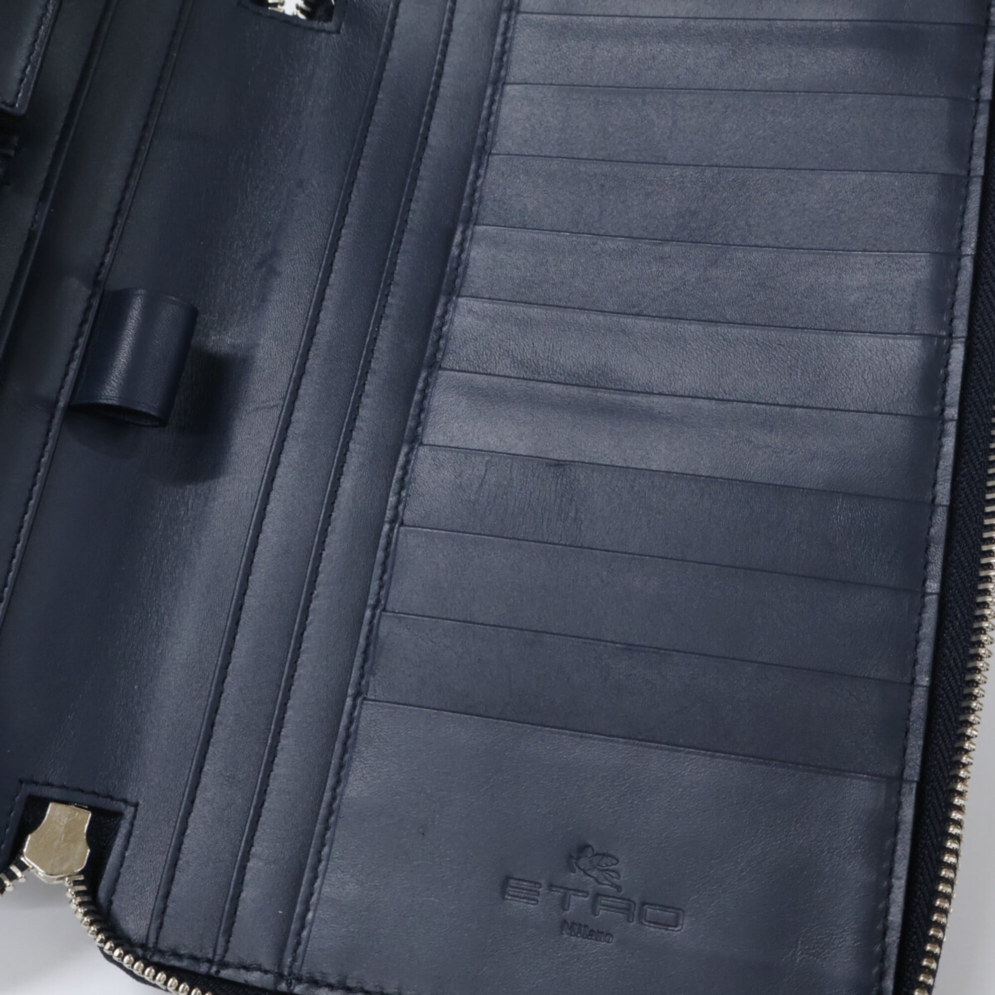 Etro Navy Leather Clutch Bag (Pre-Owned)