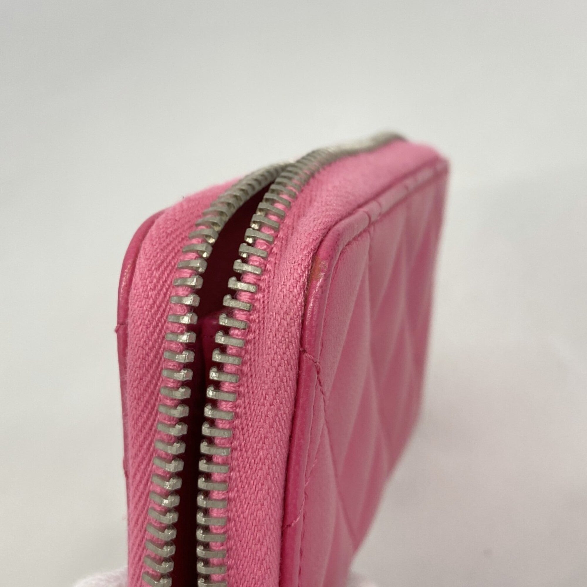 Chanel Pink Leather Coin Purse/Coin Case (Pre-Owned)