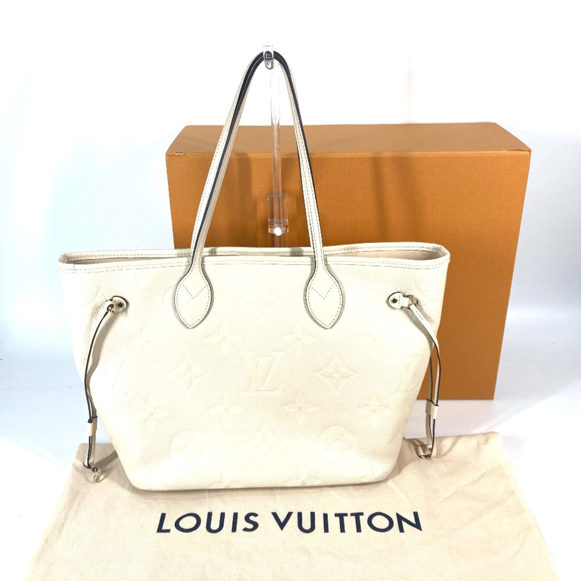 Louis Vuitton Beige Other Tote Bag (Pre-Owned)