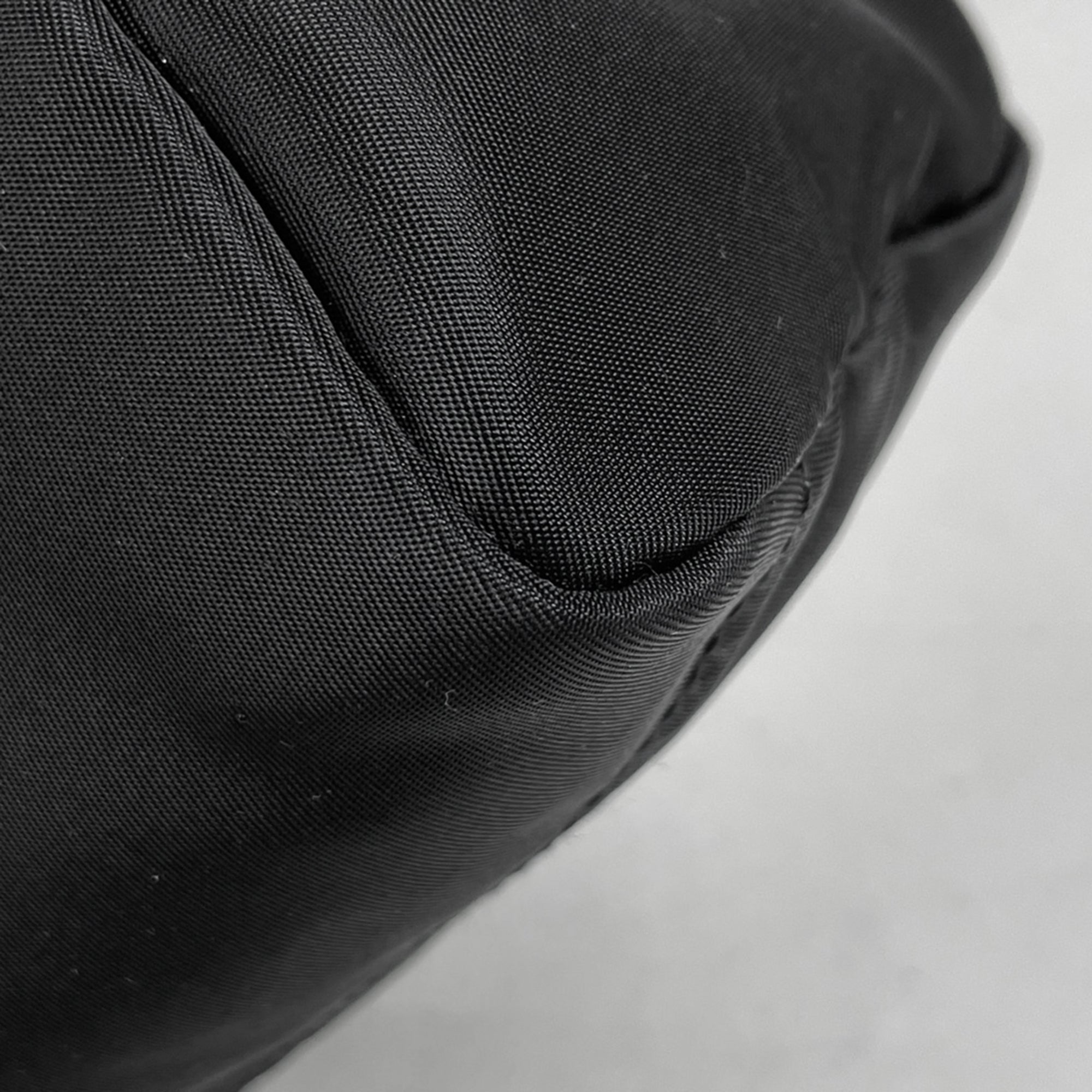 Prada Black Leather Pouch (Pre-Owned)