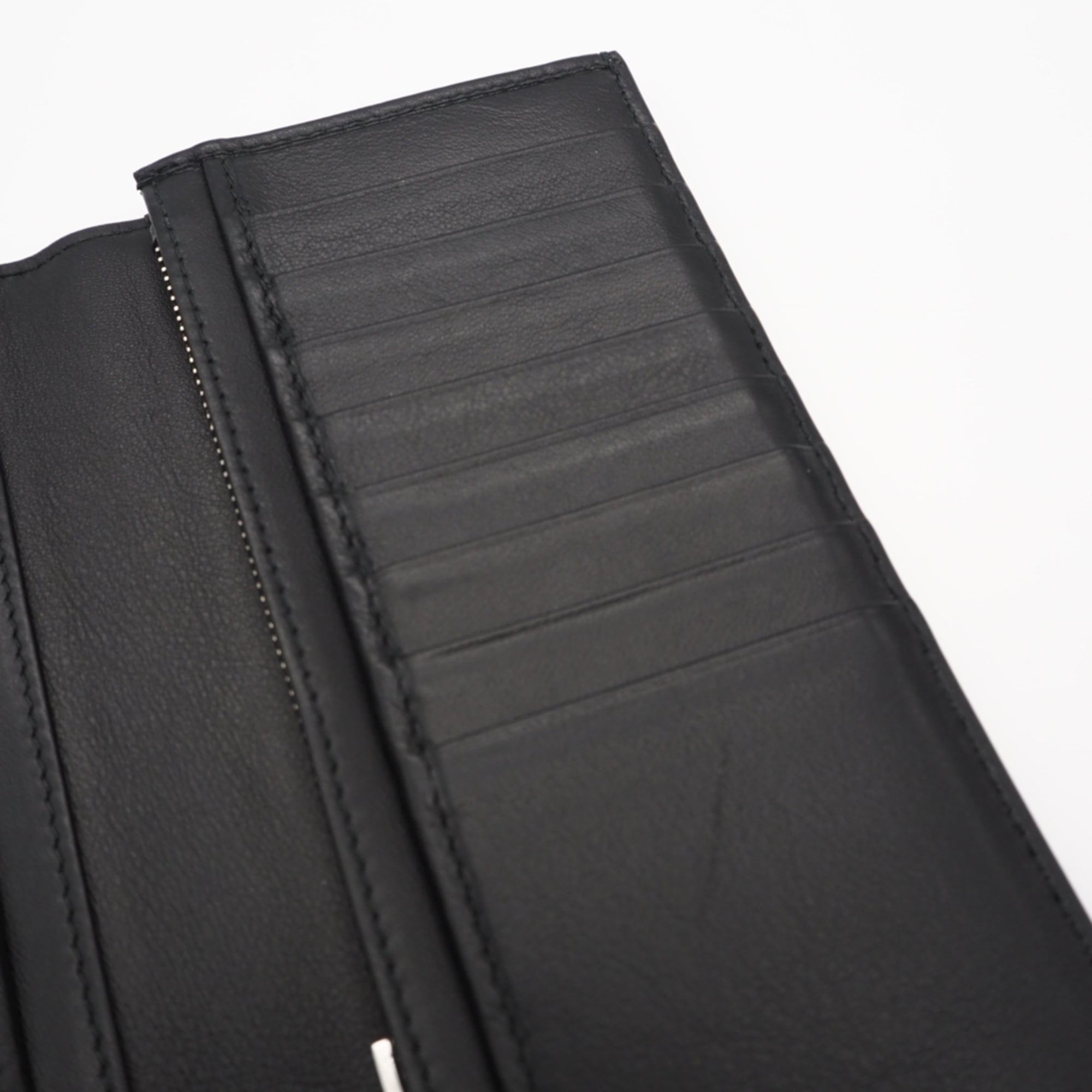 Christian Dior Black Leather Long Wallet (Bi-Fold) (Pre-Owned)