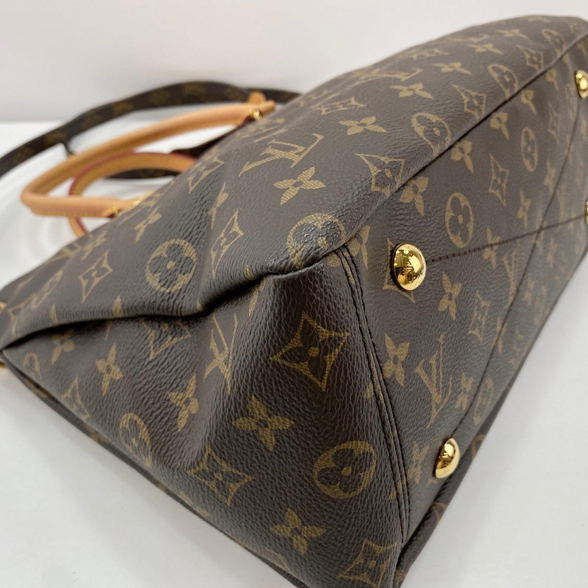 Louis Vuitton Brown Handbag (Pre-Owned)