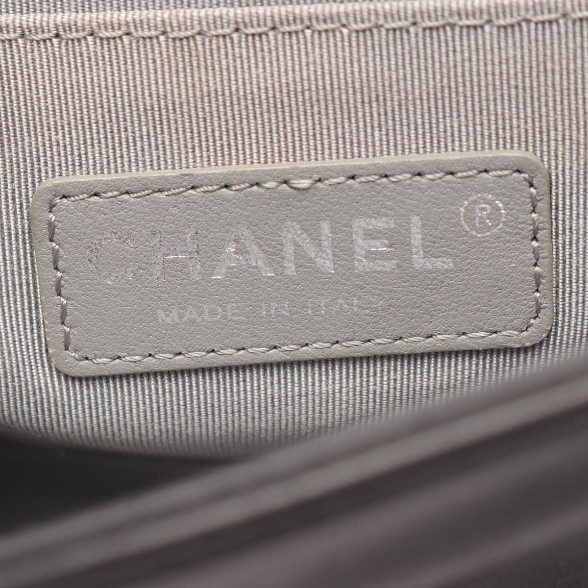 Chanel Black Leather Handbag Shoulder Bag (Pre-Owned)