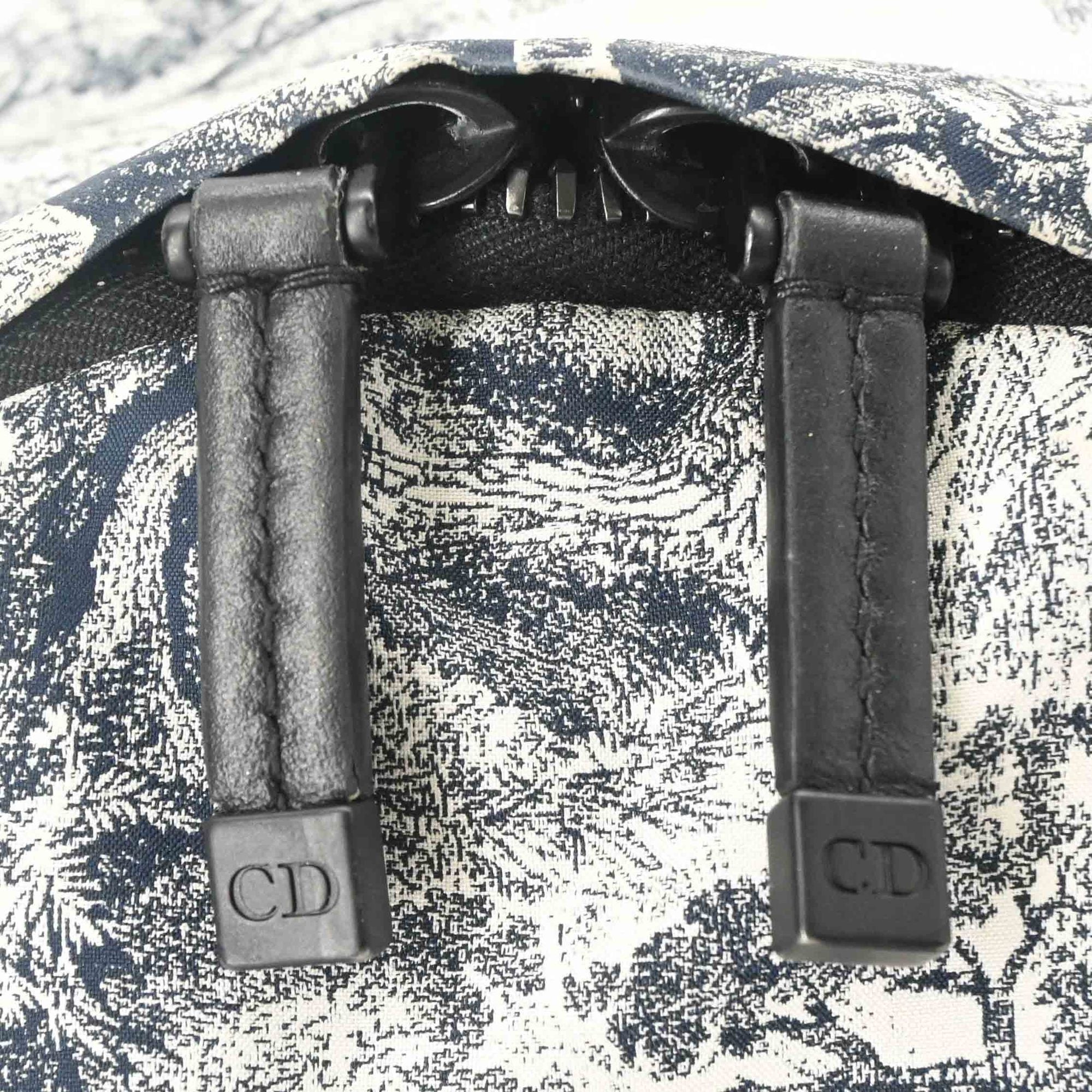 Christian Dior Navy White Nylon Backpack (Pre-Owned)