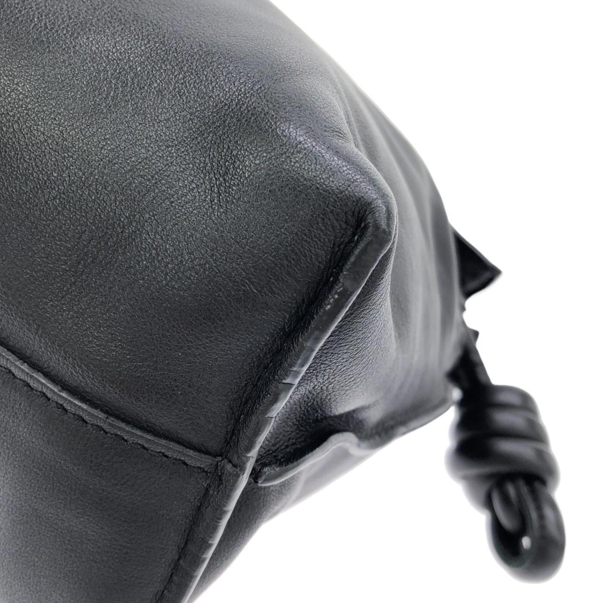 Loewe Black Leather Handbag (Pre-Owned)