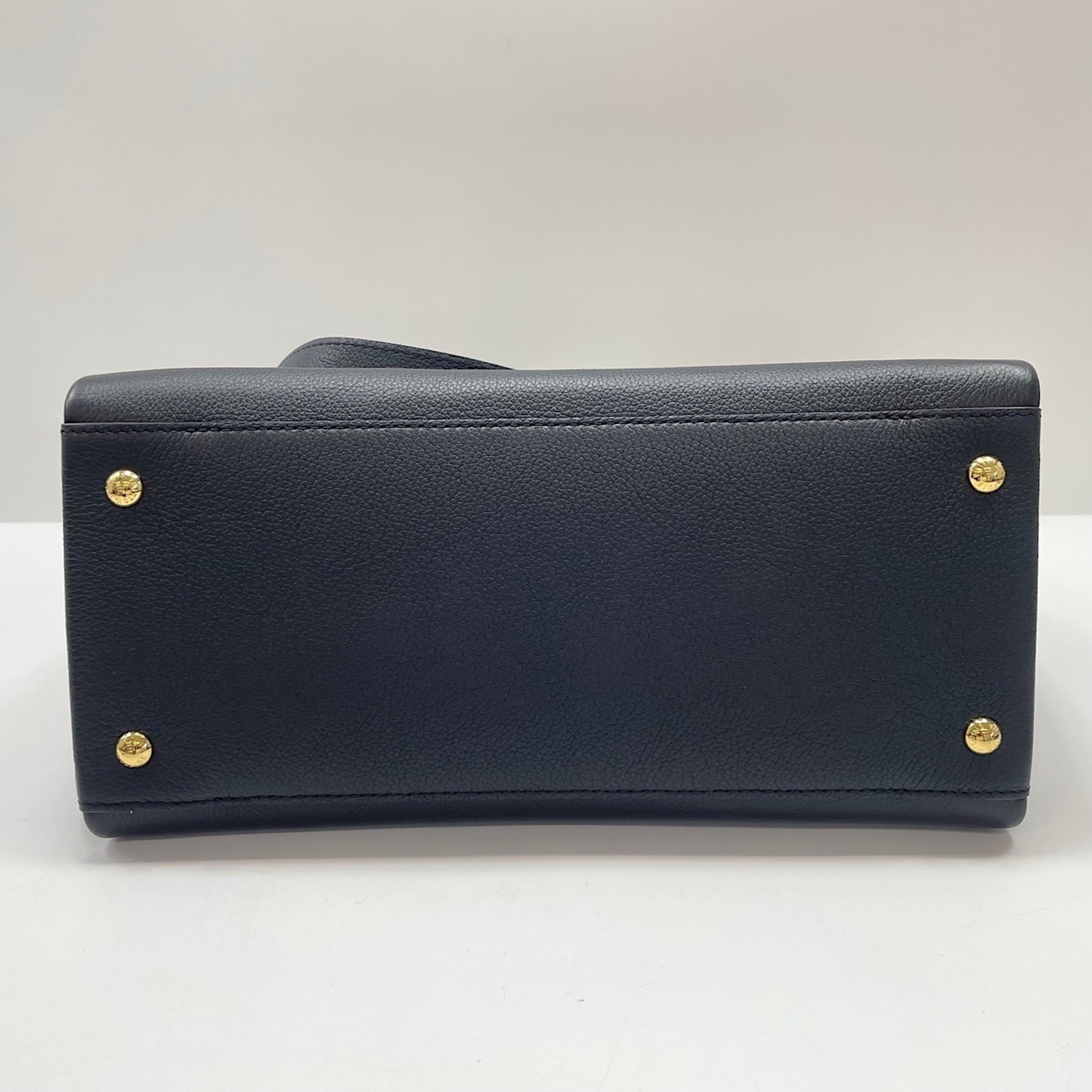 Louis Vuitton Black Handbag (Pre-Owned)