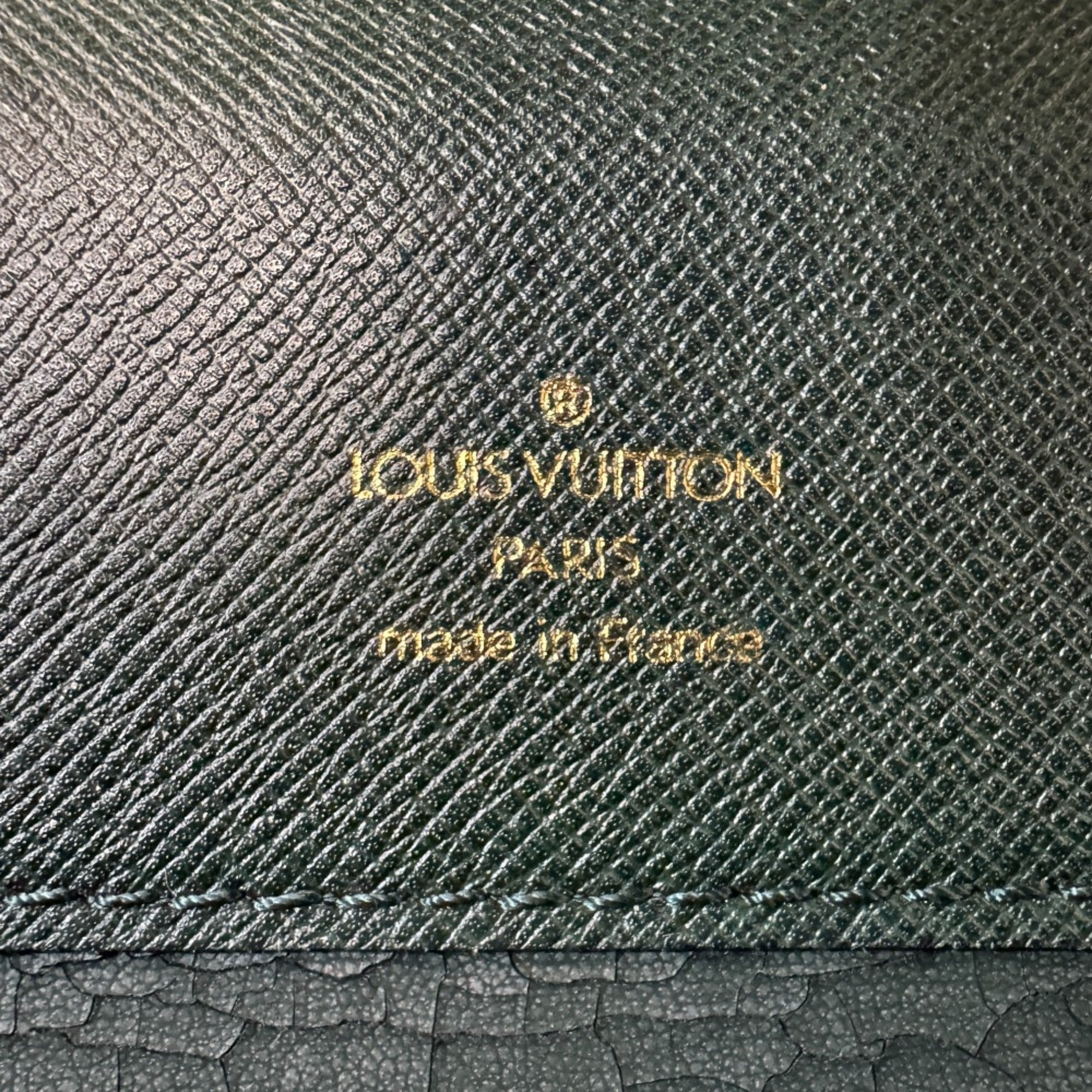 Louis Vuitton Taiga Green Taiga Leather Briefcase (Pre-Owned)